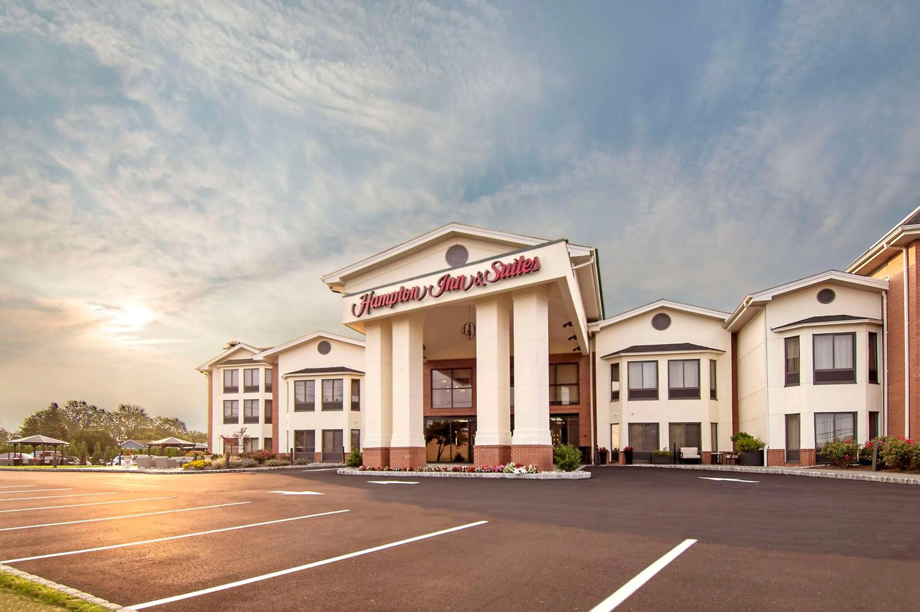 Property building in Hampton Inn & Suites Fairfield