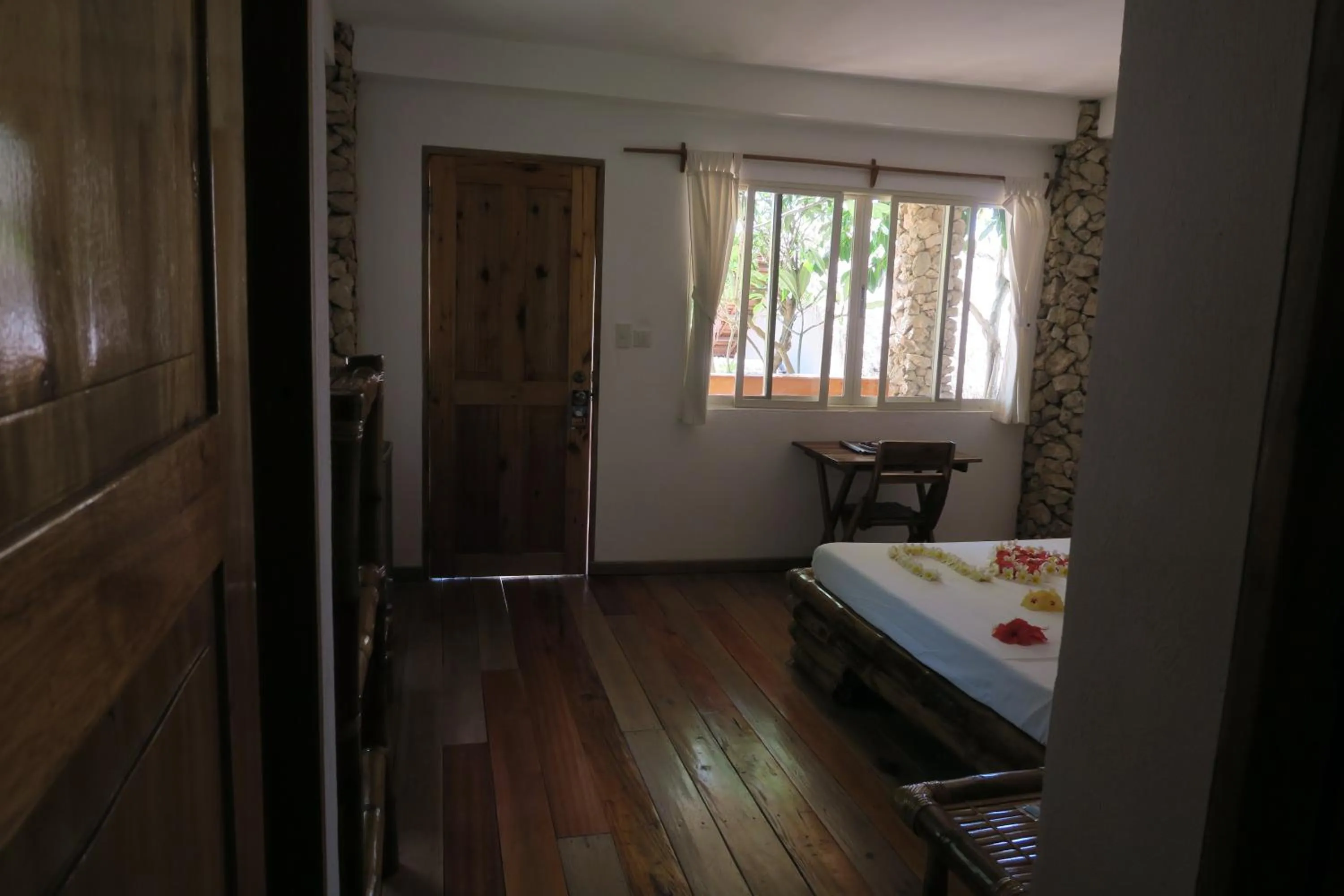 Bedroom, Bed in Tepanee Beach Resort