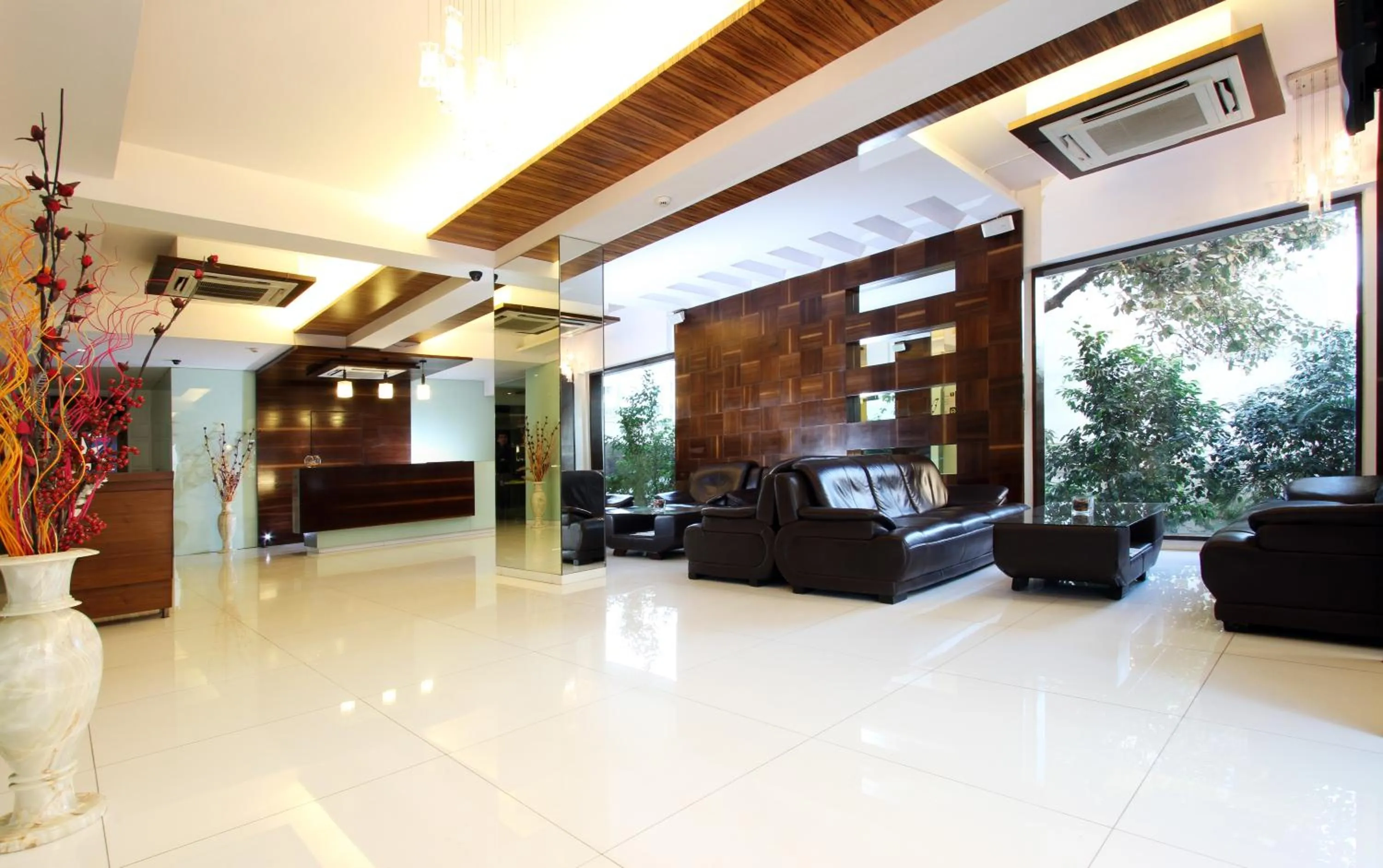 Lobby or reception in Keys Select by Lemon Tree Hotels, Nestor, Mumbai