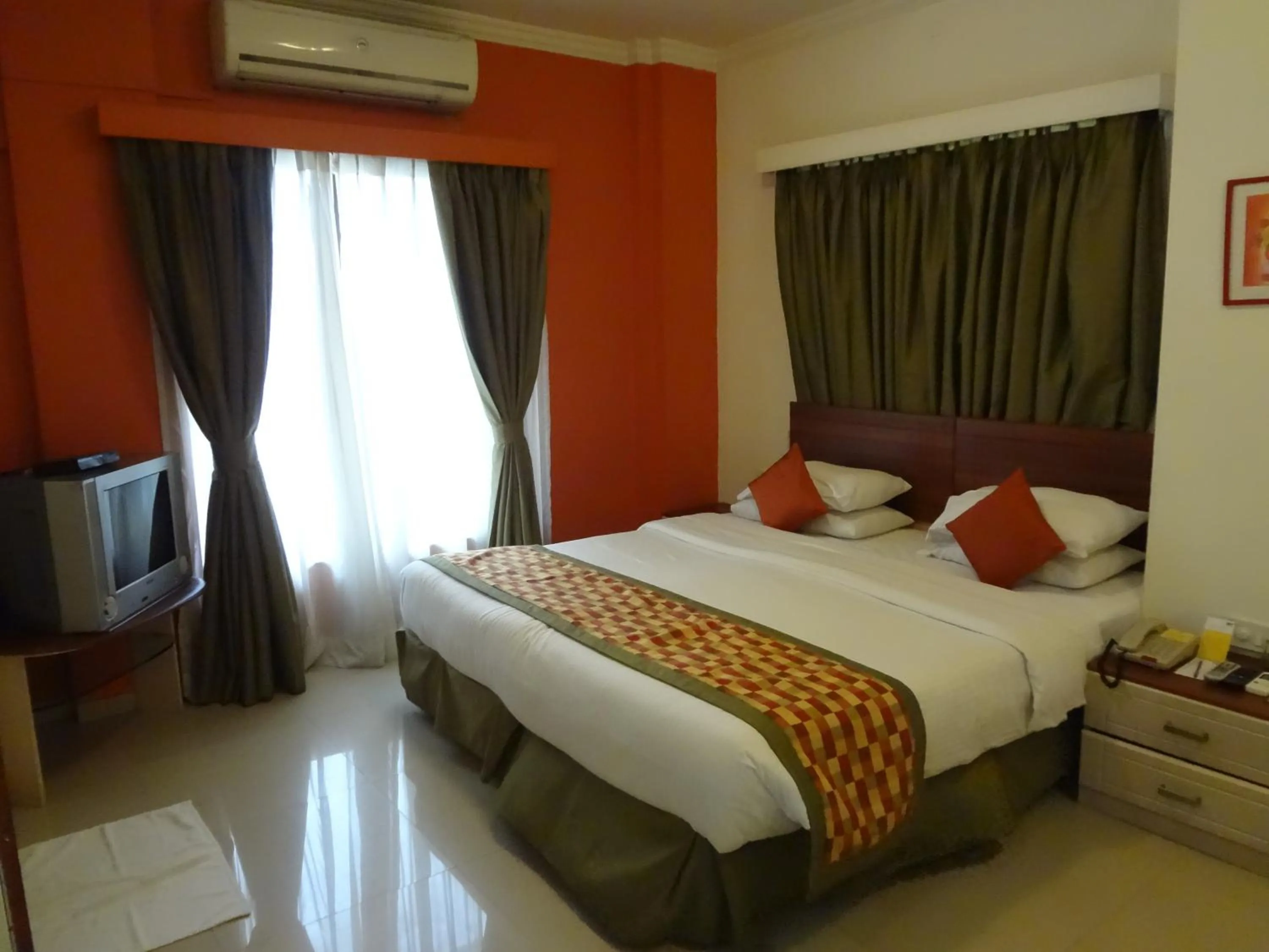 Bed in Keys Select by Lemon Tree Hotels, Nestor, Mumbai