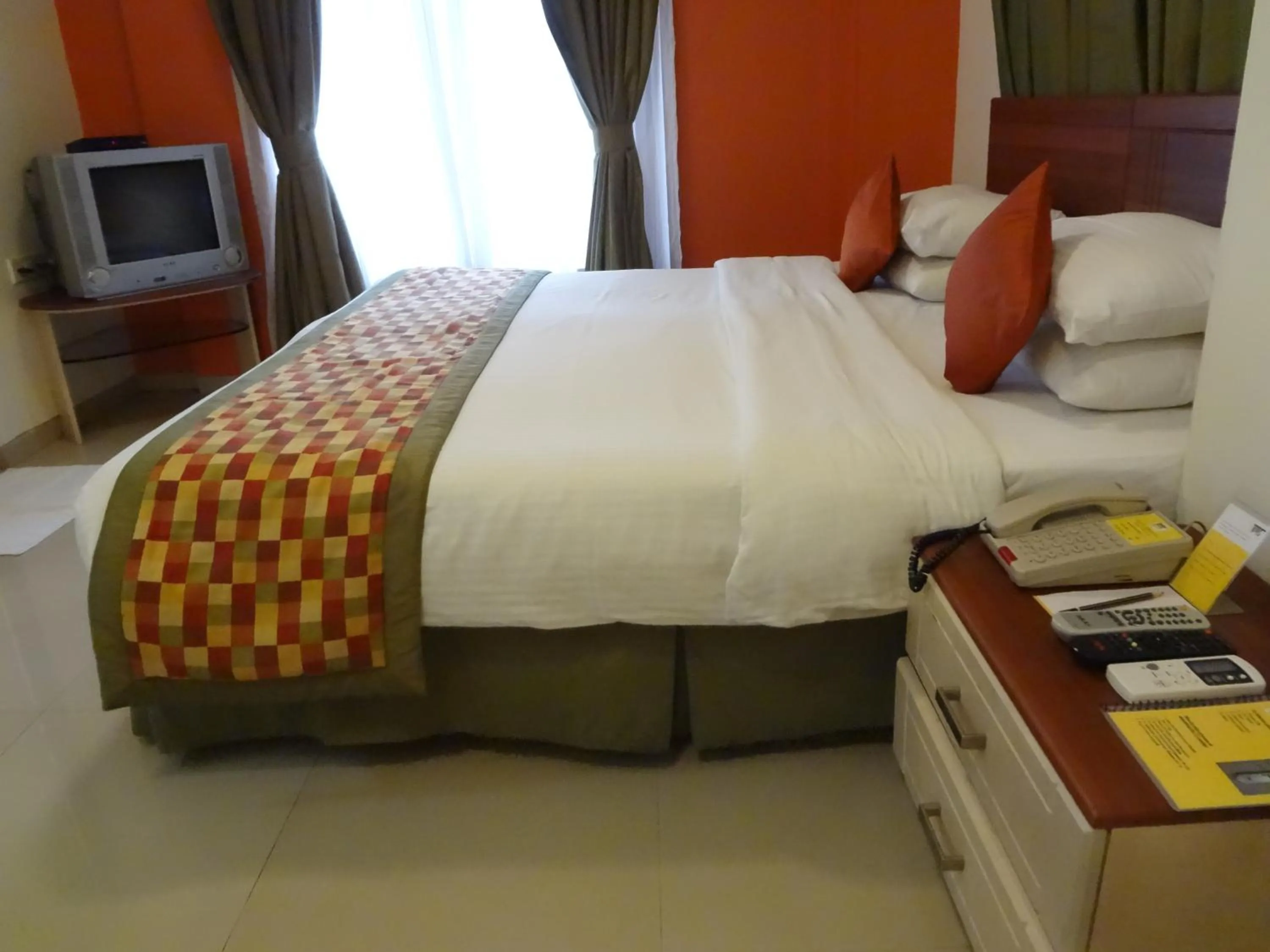 Day, Bed in Keys Select by Lemon Tree Hotels, Nestor, Mumbai