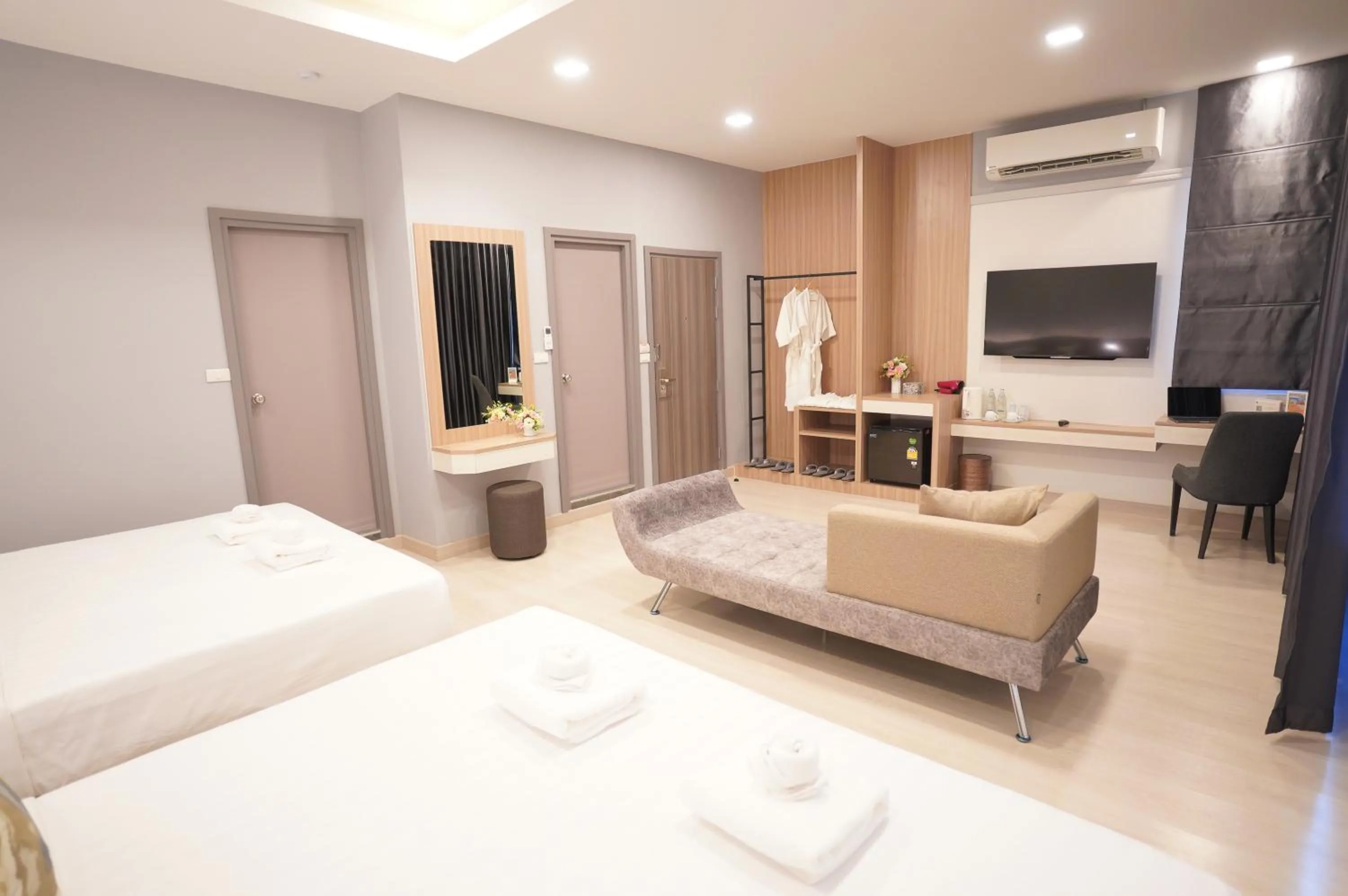 Bedroom, Bed in The Space Hotel Chiang Rai