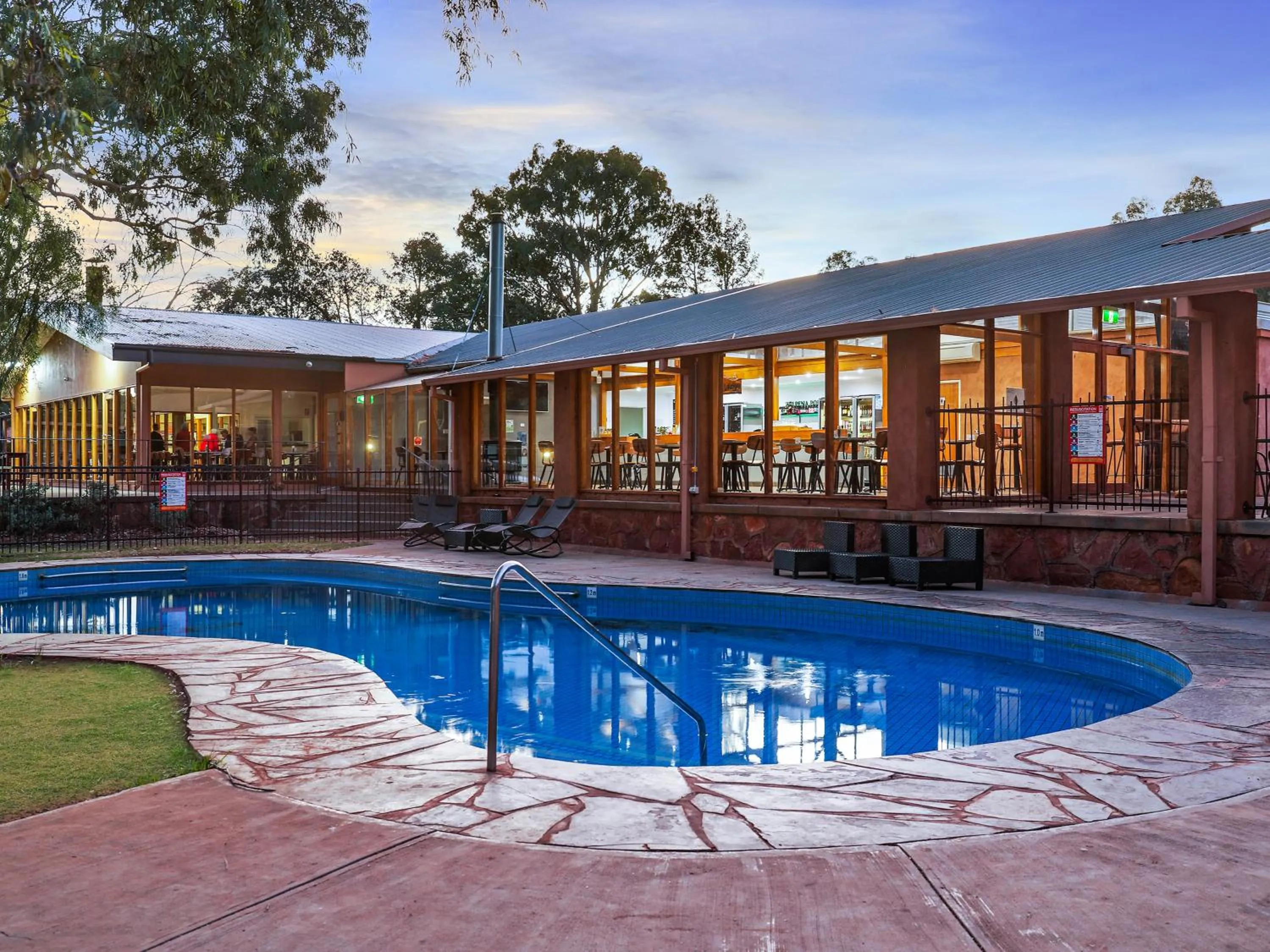 Swimming pool in Discovery Resorts - Wilpena Pound