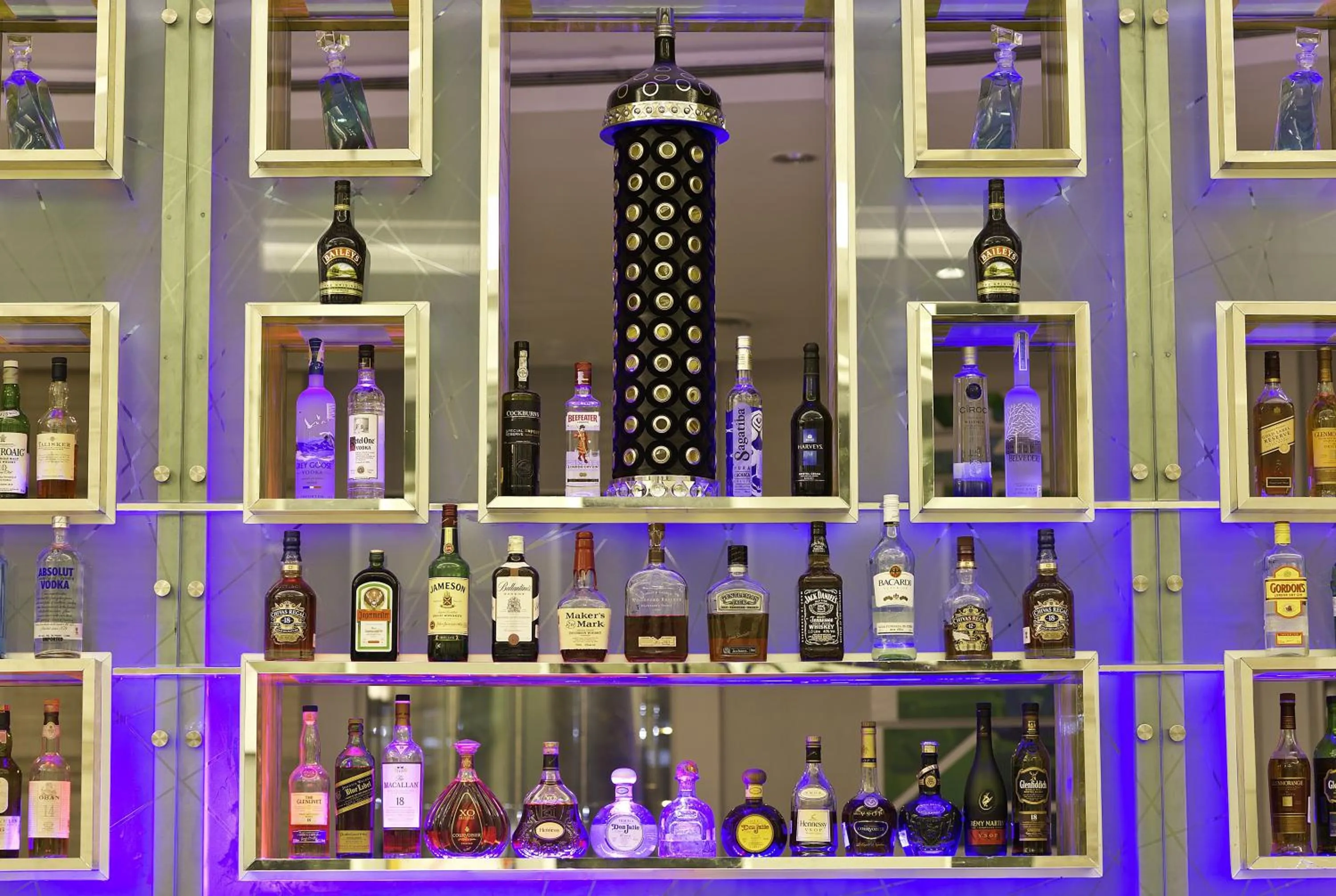 Lounge or bar in Meluha - The Fern