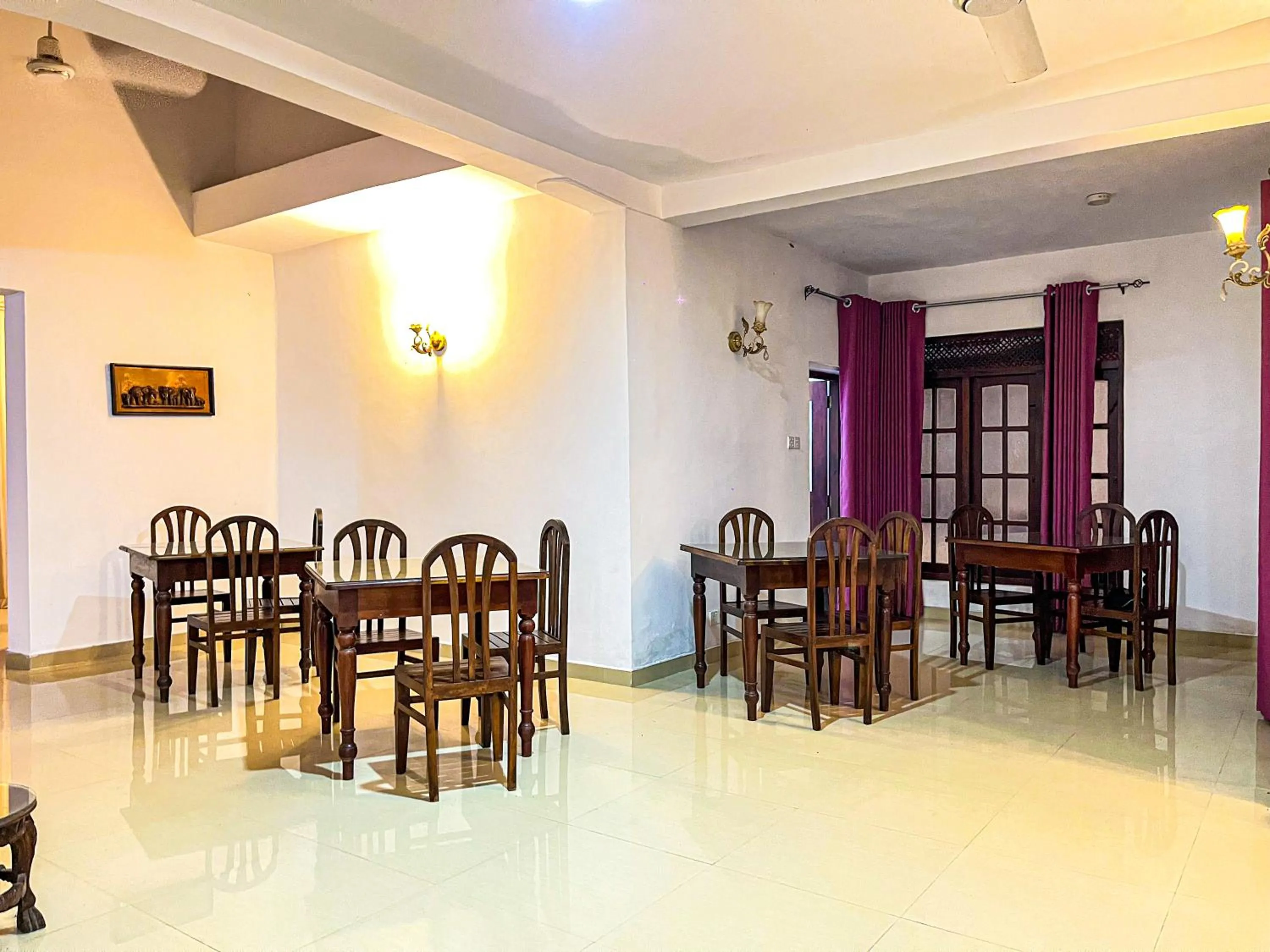 Dining area in Galle Camellia