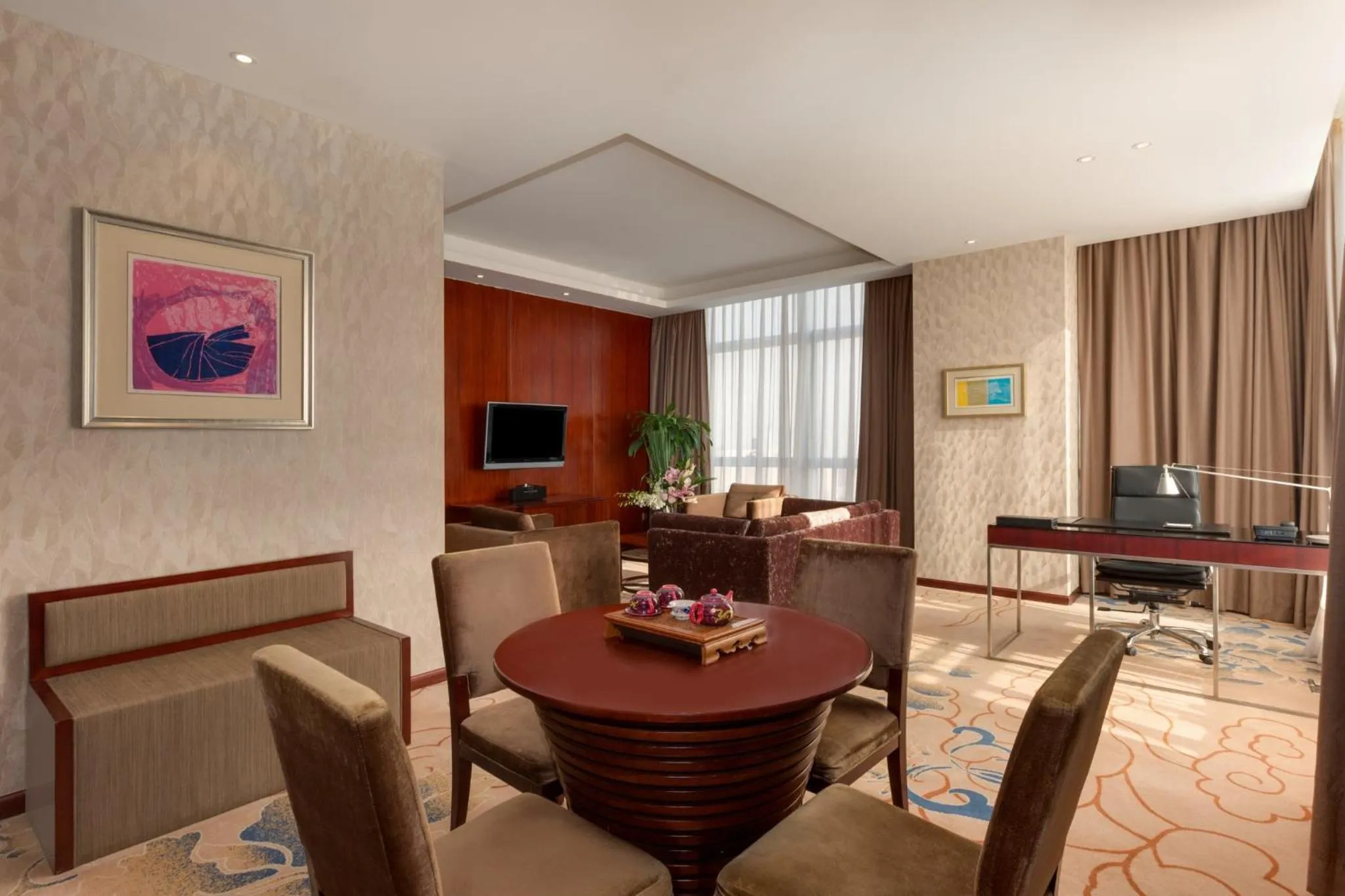 Photo of the whole room in Crowne Plaza Beijing Zhongguancun by IHG