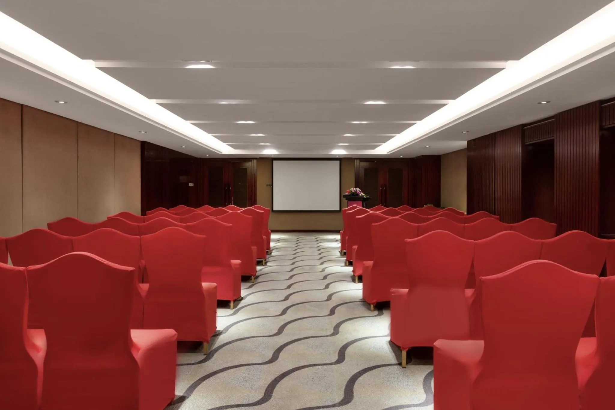 Meeting/conference room in Crowne Plaza Beijing Zhongguancun by IHG