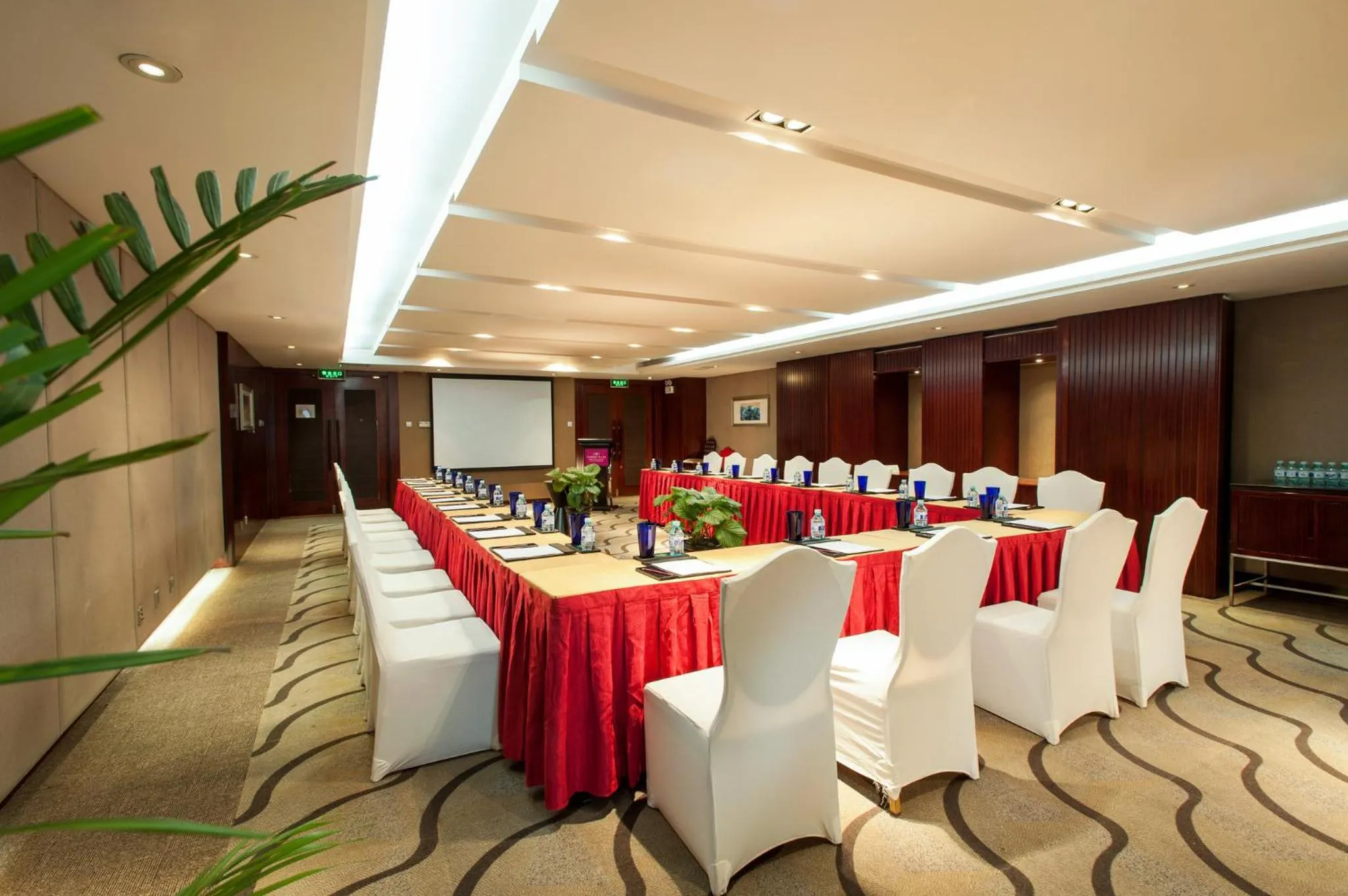 Meeting/conference room in Crowne Plaza Beijing Zhongguancun by IHG
