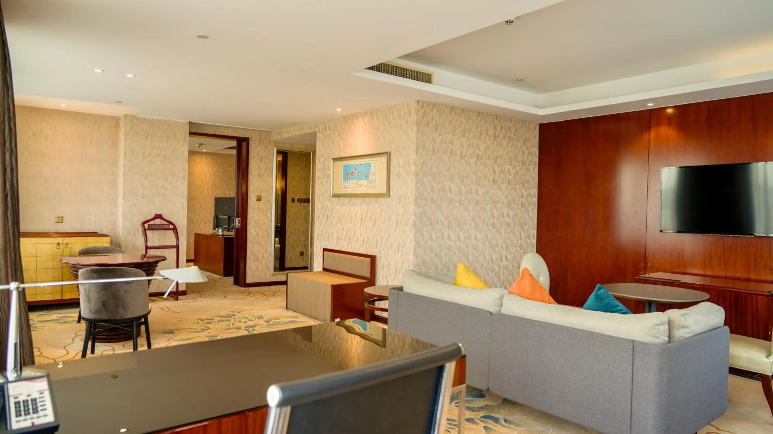 Photo of the whole room in Crowne Plaza Beijing Zhongguancun by IHG