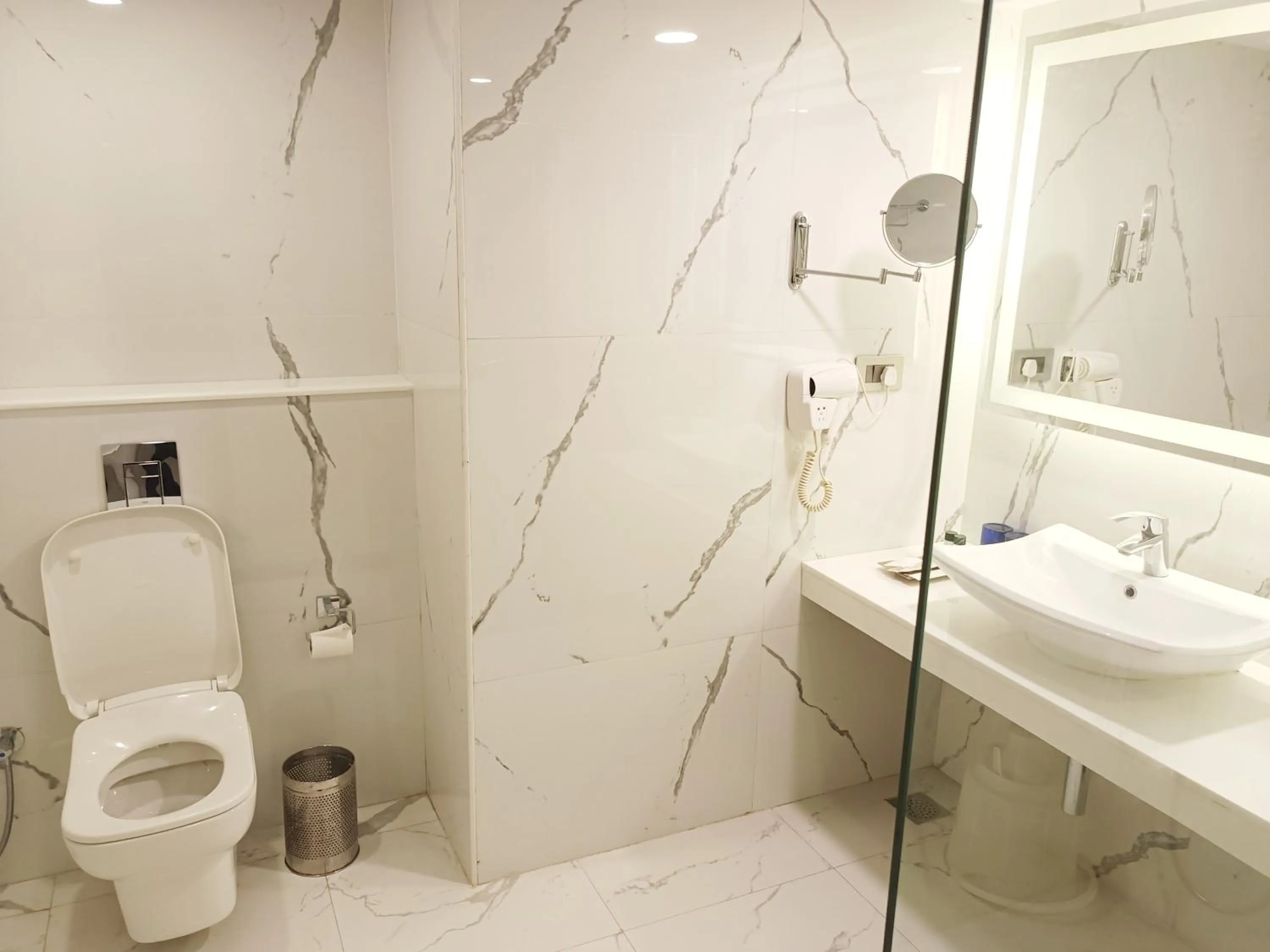 Bathroom in Fortune Murali Park, Vijayawada - Member ITC Hotels' Group
