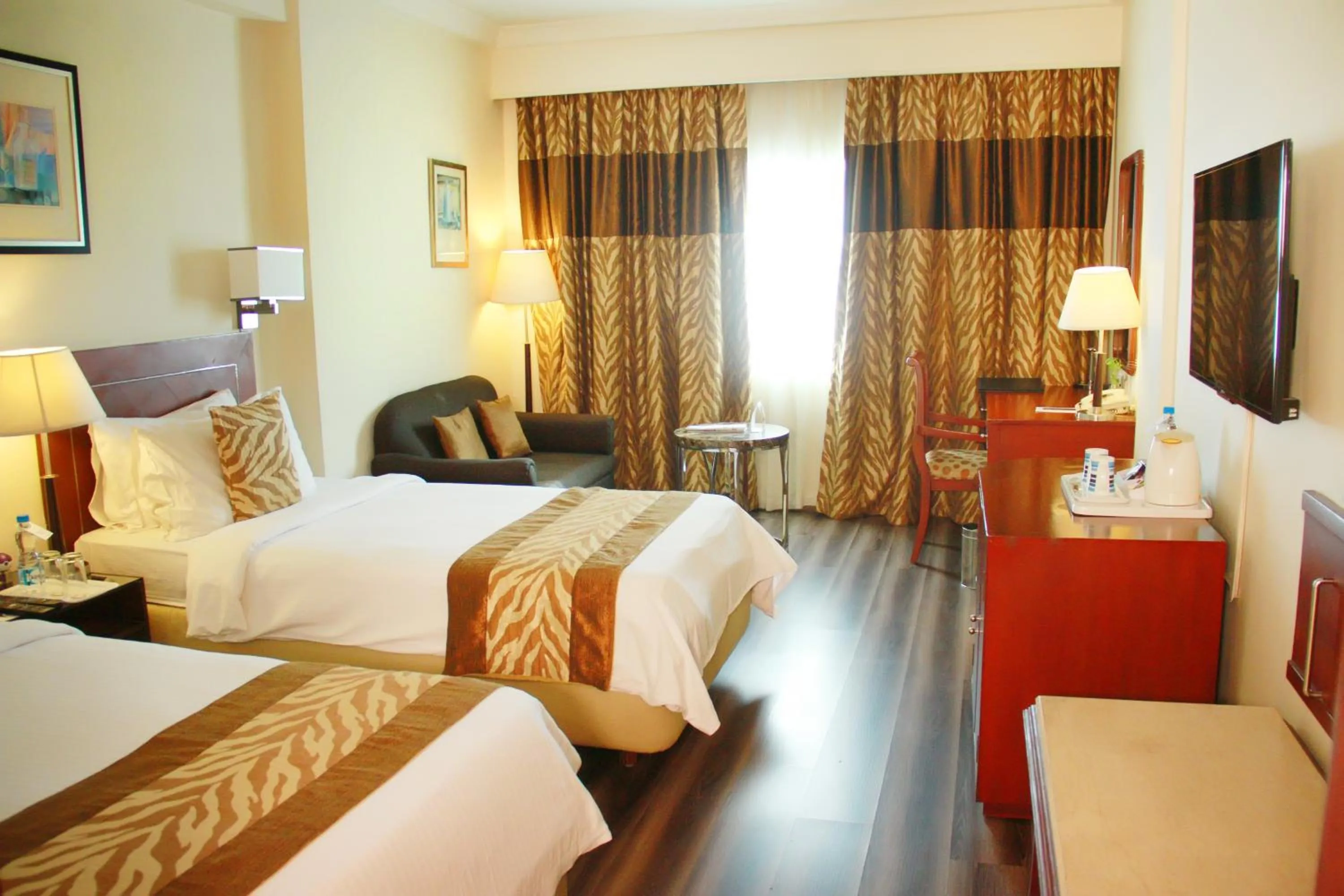 City view, Bed in Fortune Murali Park, Vijayawada - Member ITC Hotels' Group