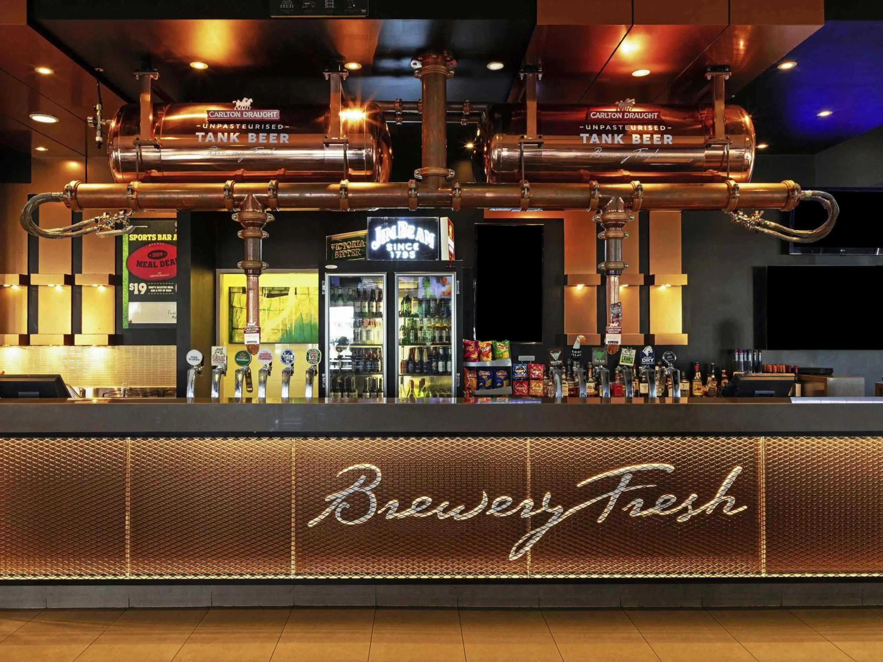 Lounge or bar in Mercure Melbourne Caroline Springs