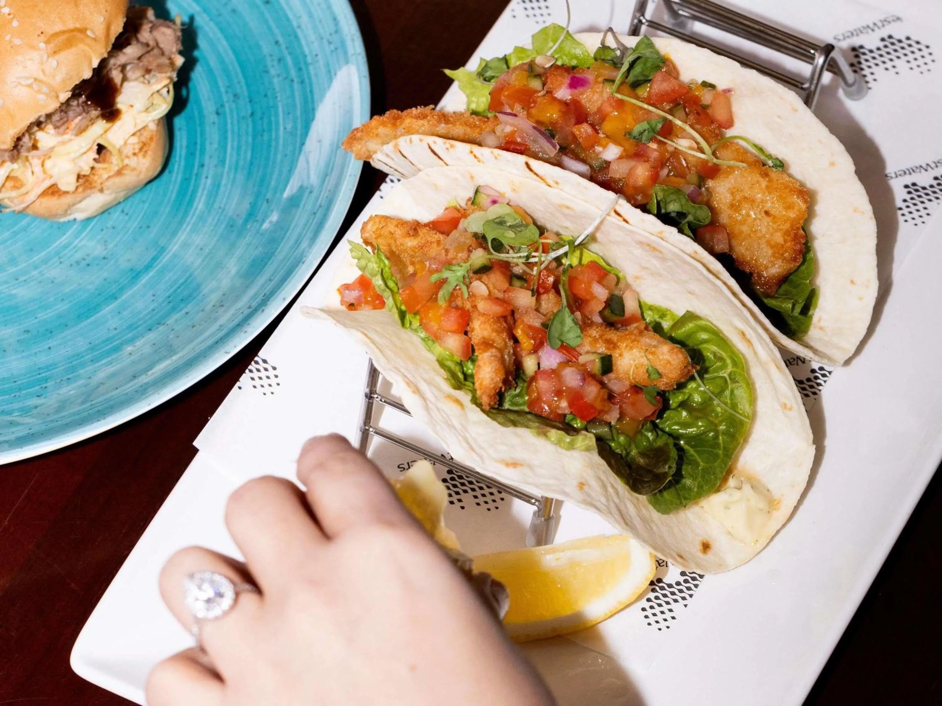 Lounge or bar in Mercure Melbourne Caroline Springs