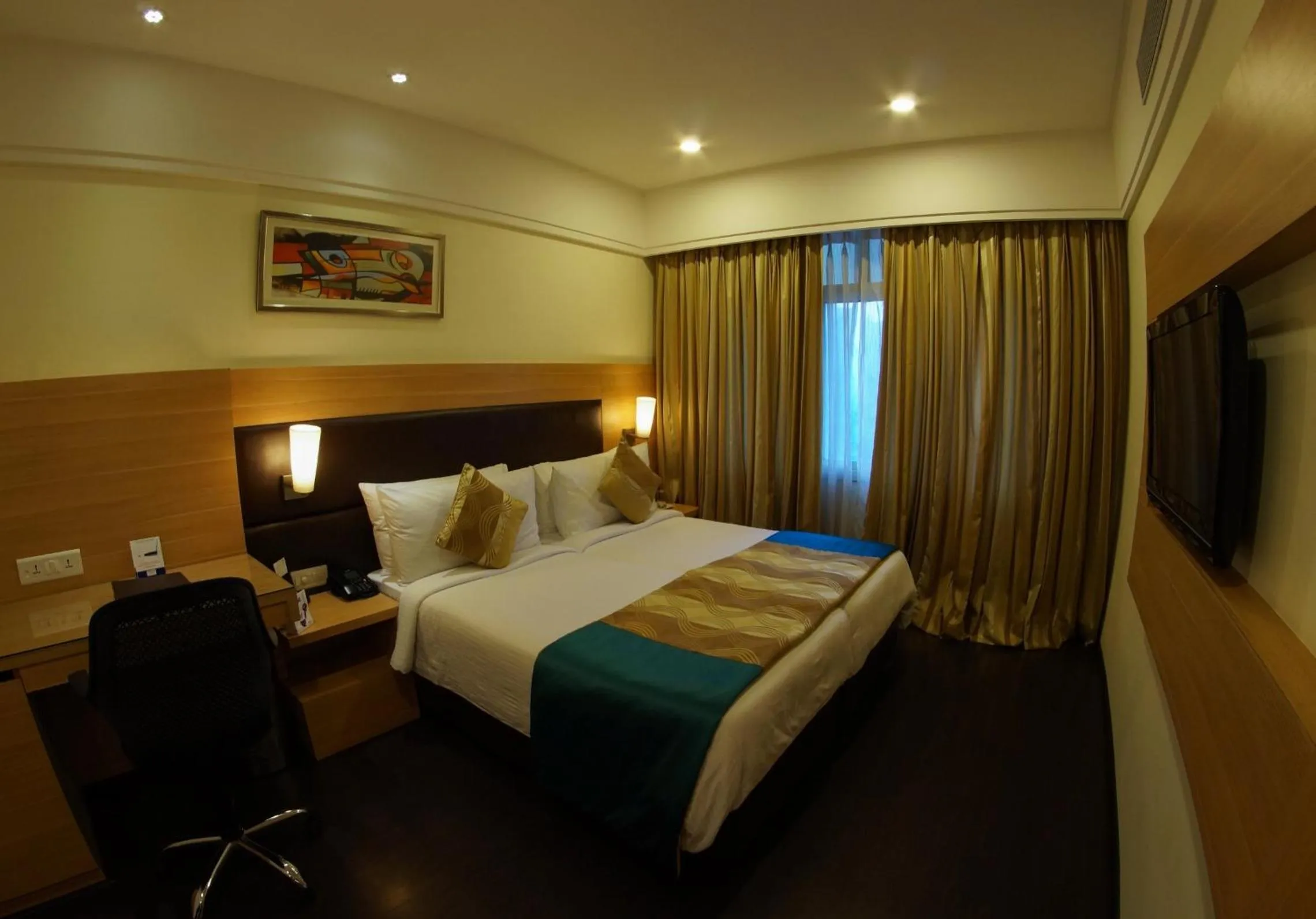 Bedroom, Bed in Fortune Park Galaxy, Vapi - Member ITC Hotels' Group