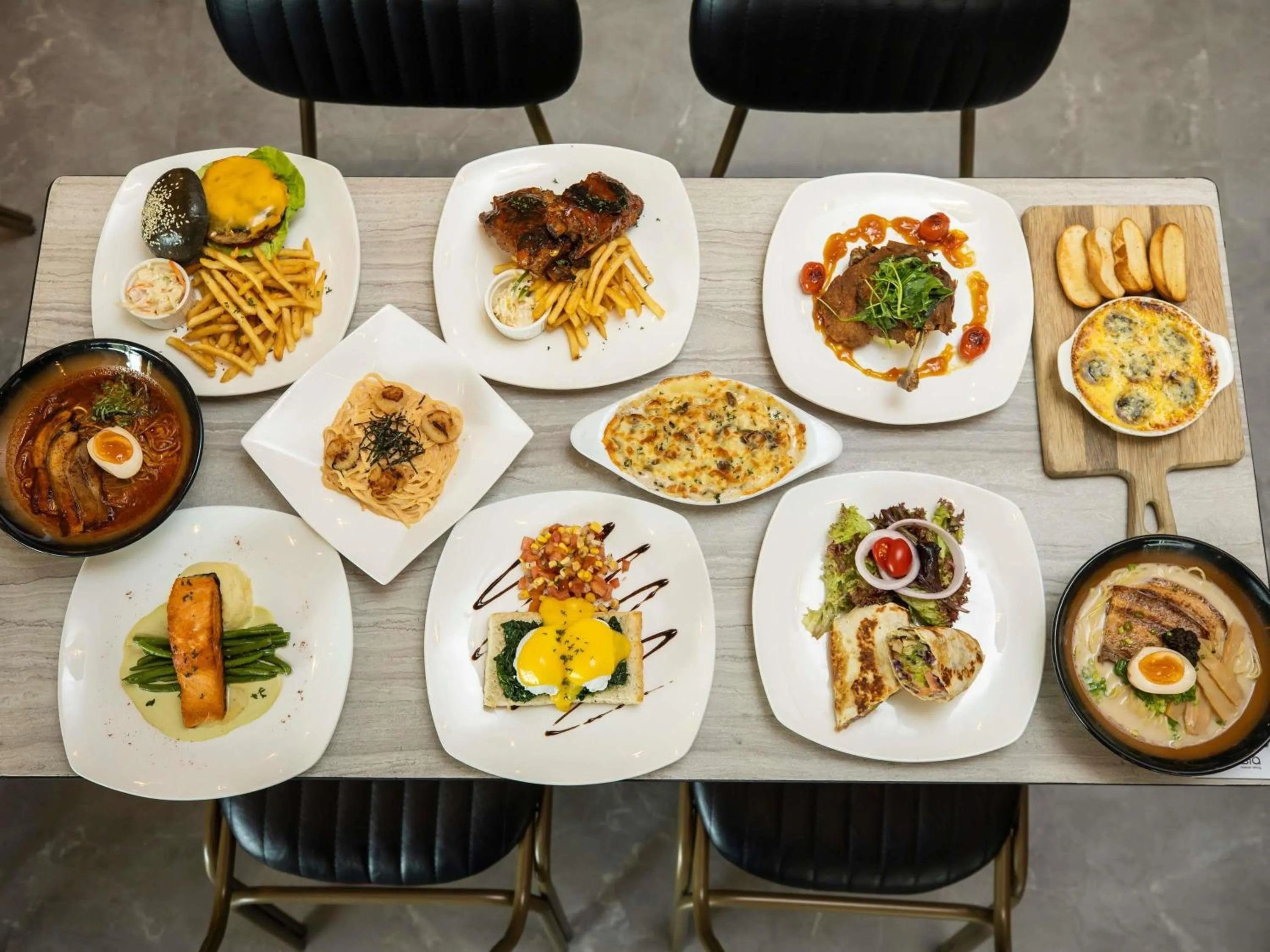 Restaurant/places to eat in ibis Styles Singapore Albert