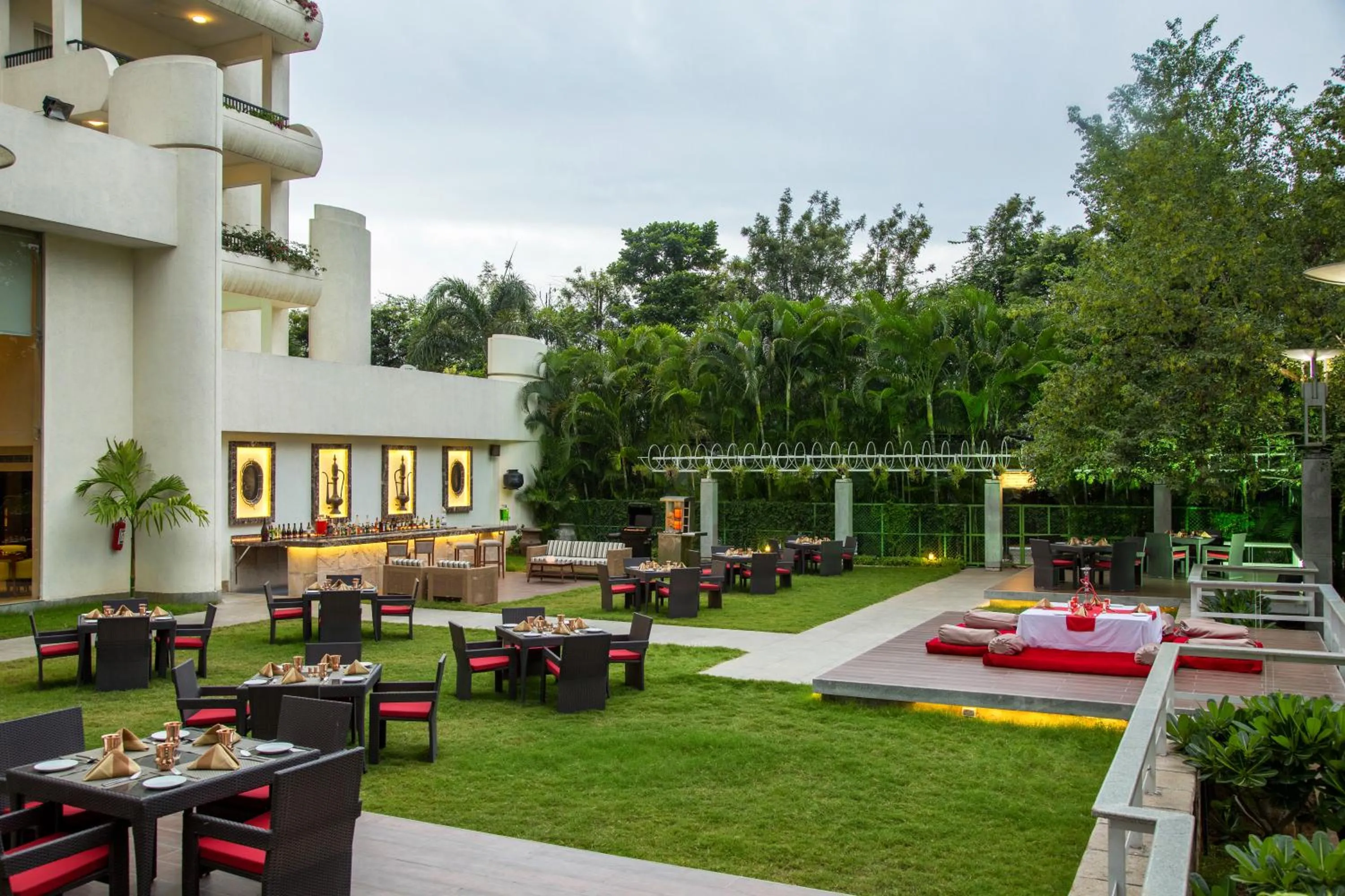 Restaurant/places to eat in Ellaa Hotel Gachibowli