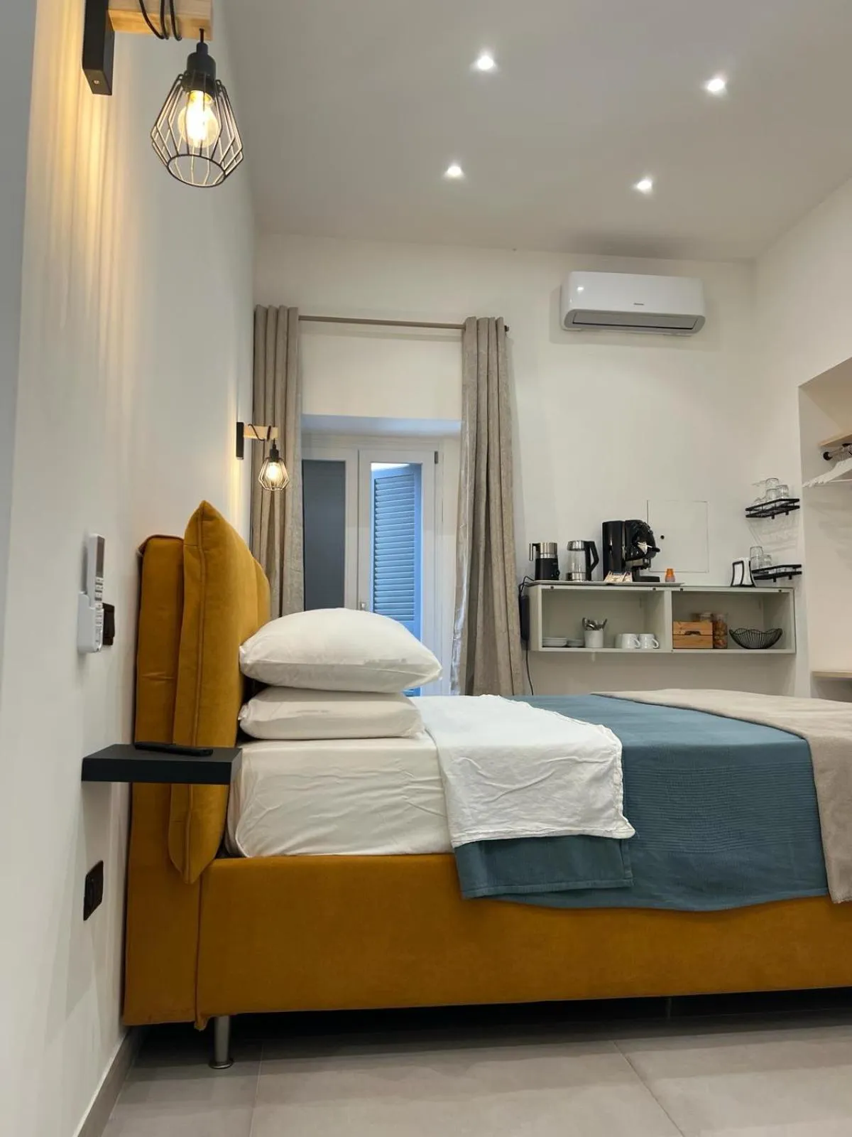 Bed in La Stella Di Napoli B&B