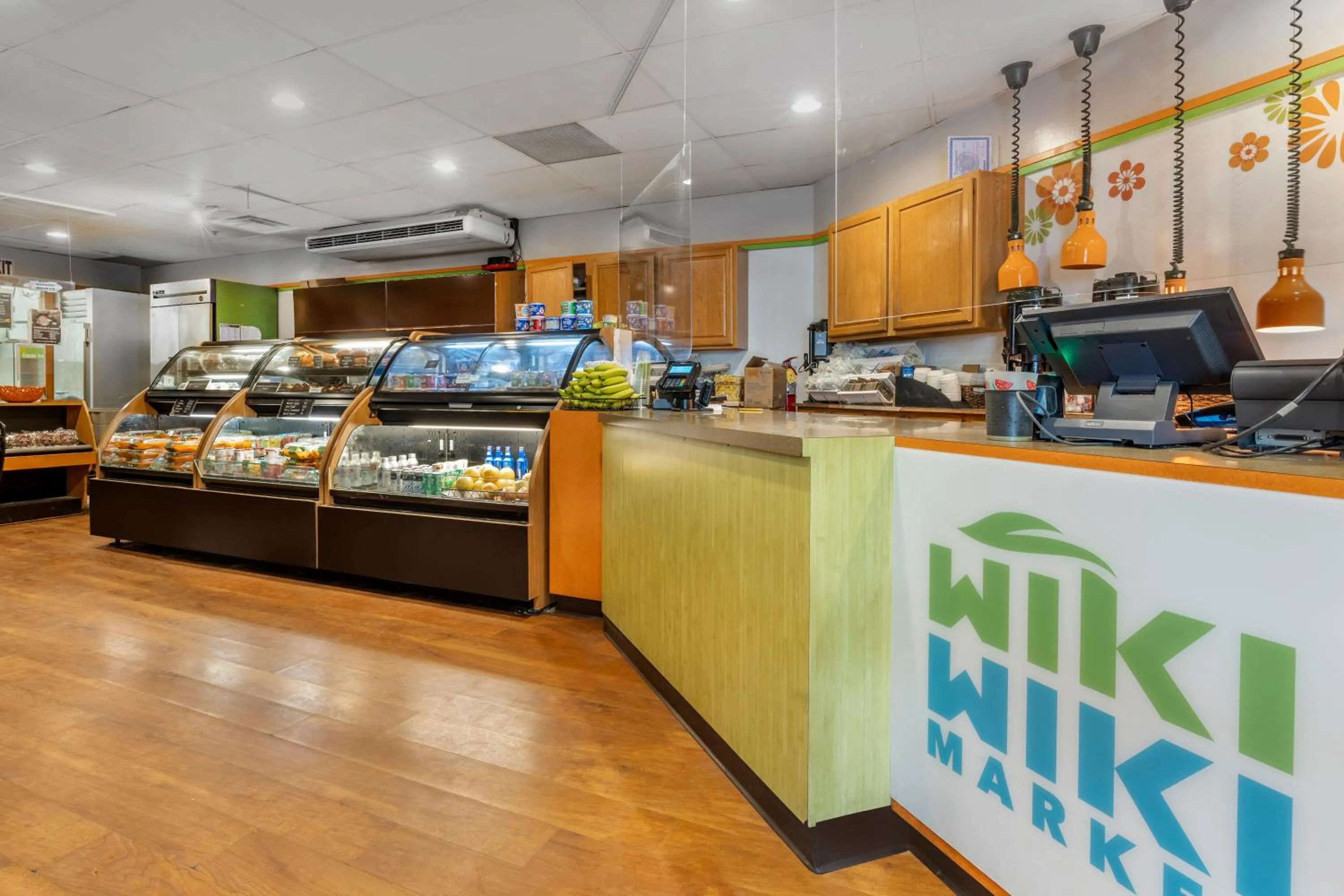 Dining area in Hilton Grand Vacations Club at Hilton Hawaiian Village