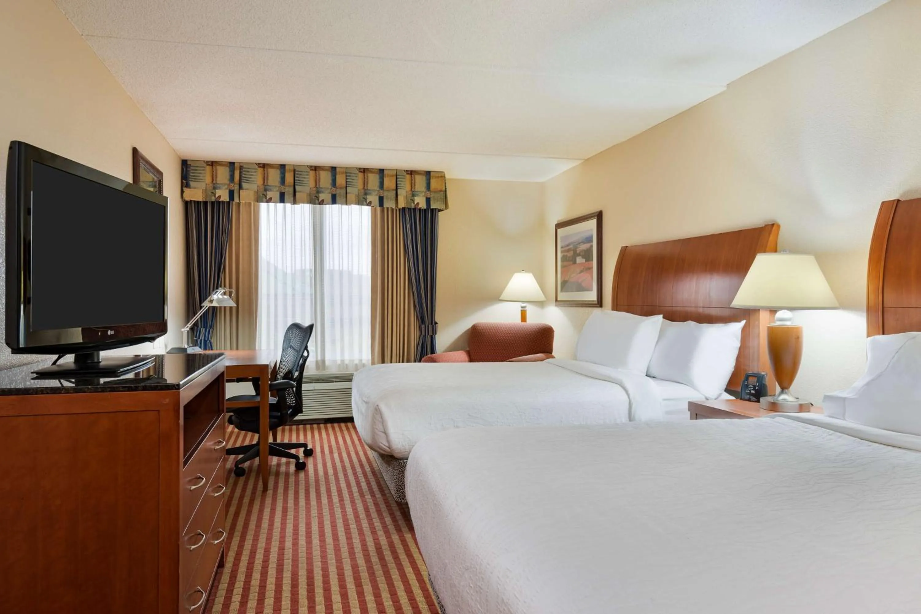 Premium Queen Room with Two Queen Beds in Hilton Garden Inn Washington DC/Greenbelt
