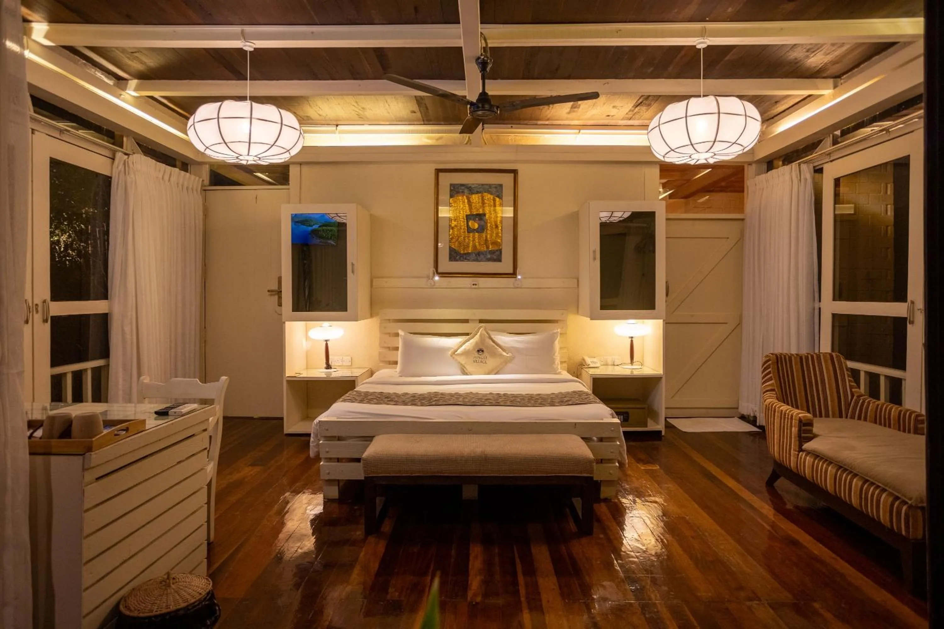 Bed in Jungle Village Unawatuna