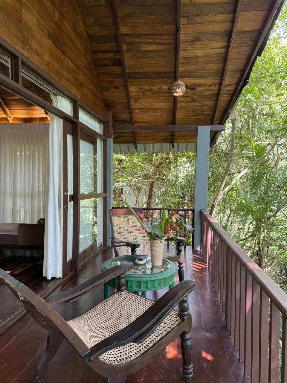 Jungle Village Unawatuna