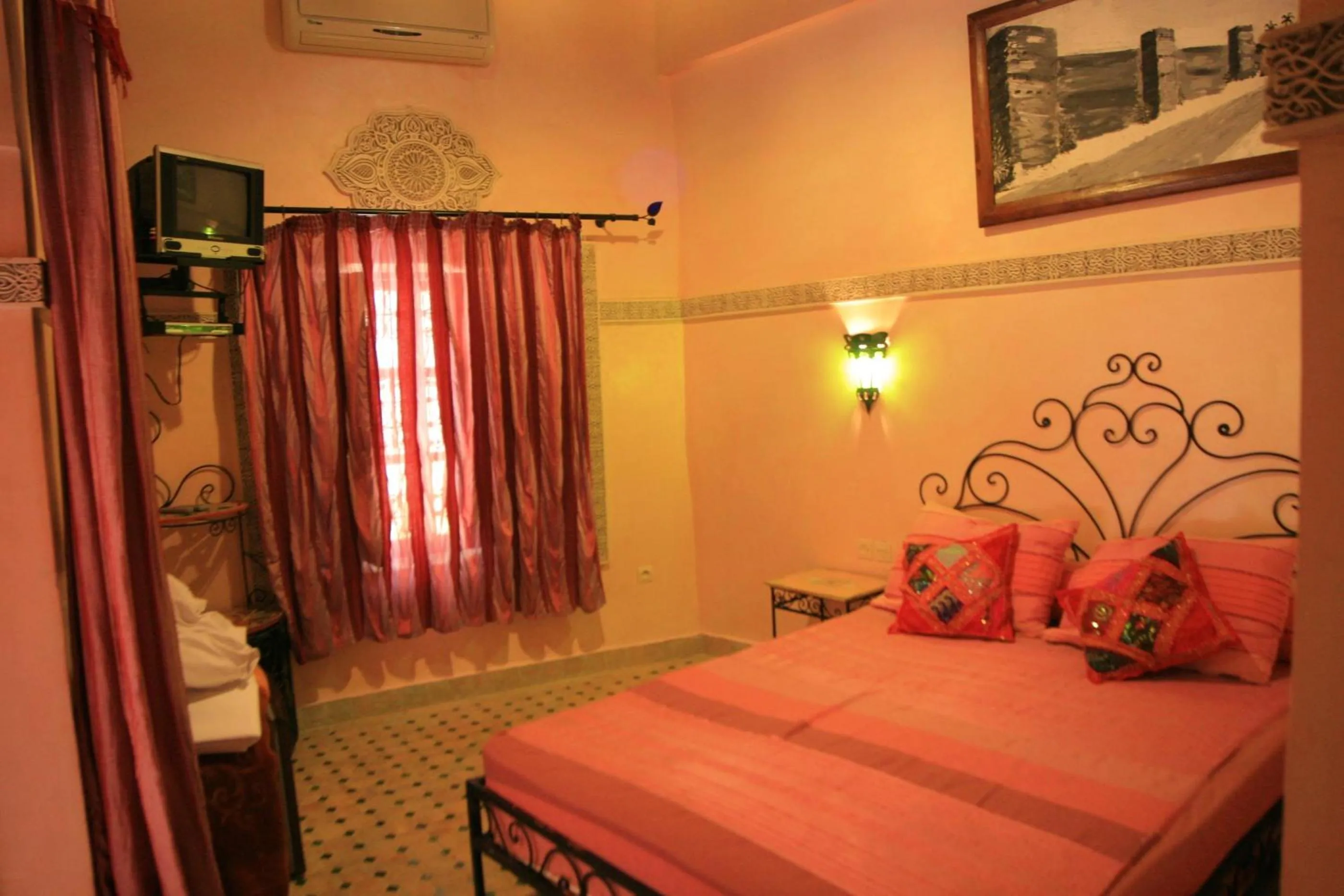 Bed in Riad Anass Al Ouali