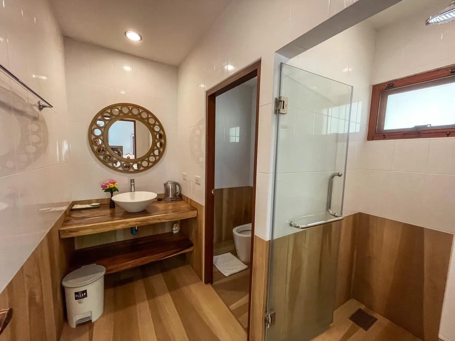 Toilet in Tippaya Villa