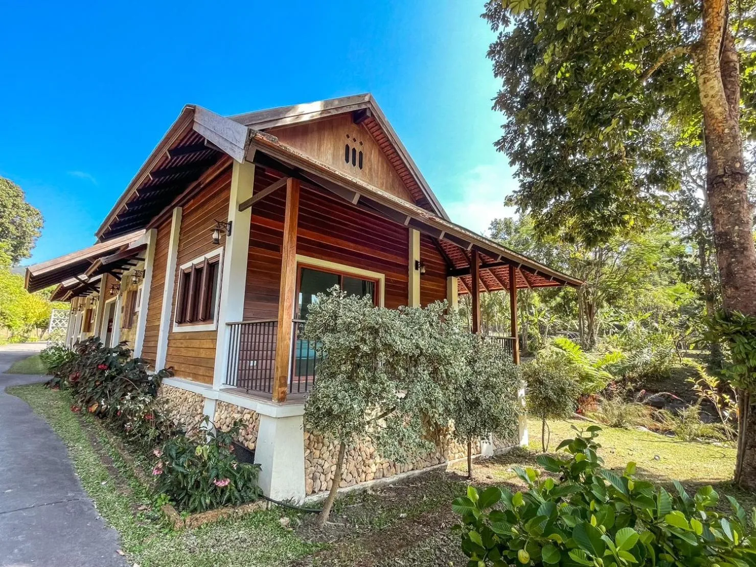 Property building in Tippaya Villa