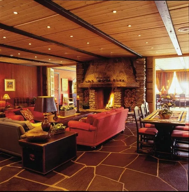 Living room in Grotli Høyfjellshotell