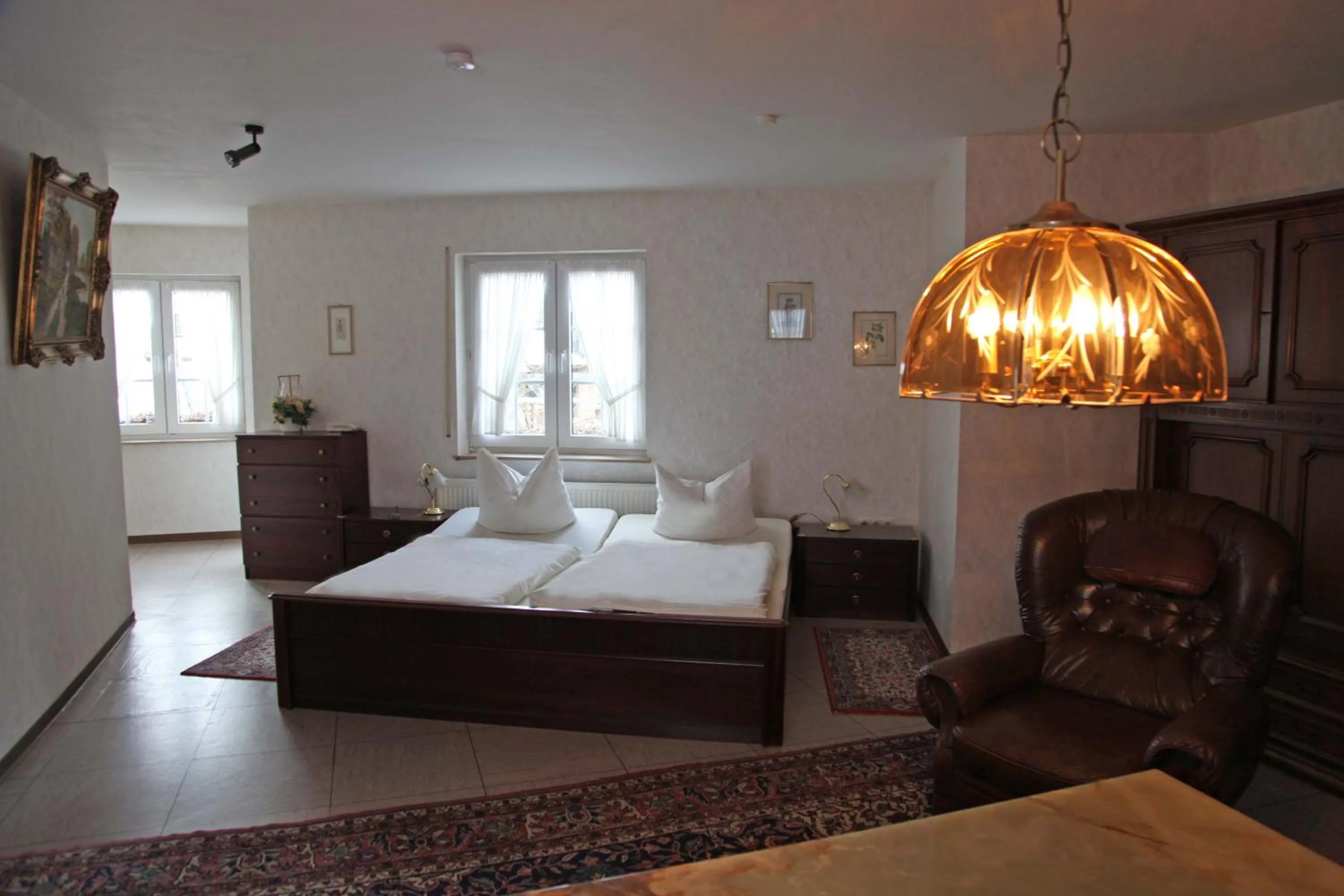 Bed in Hotel Landhaus Köln