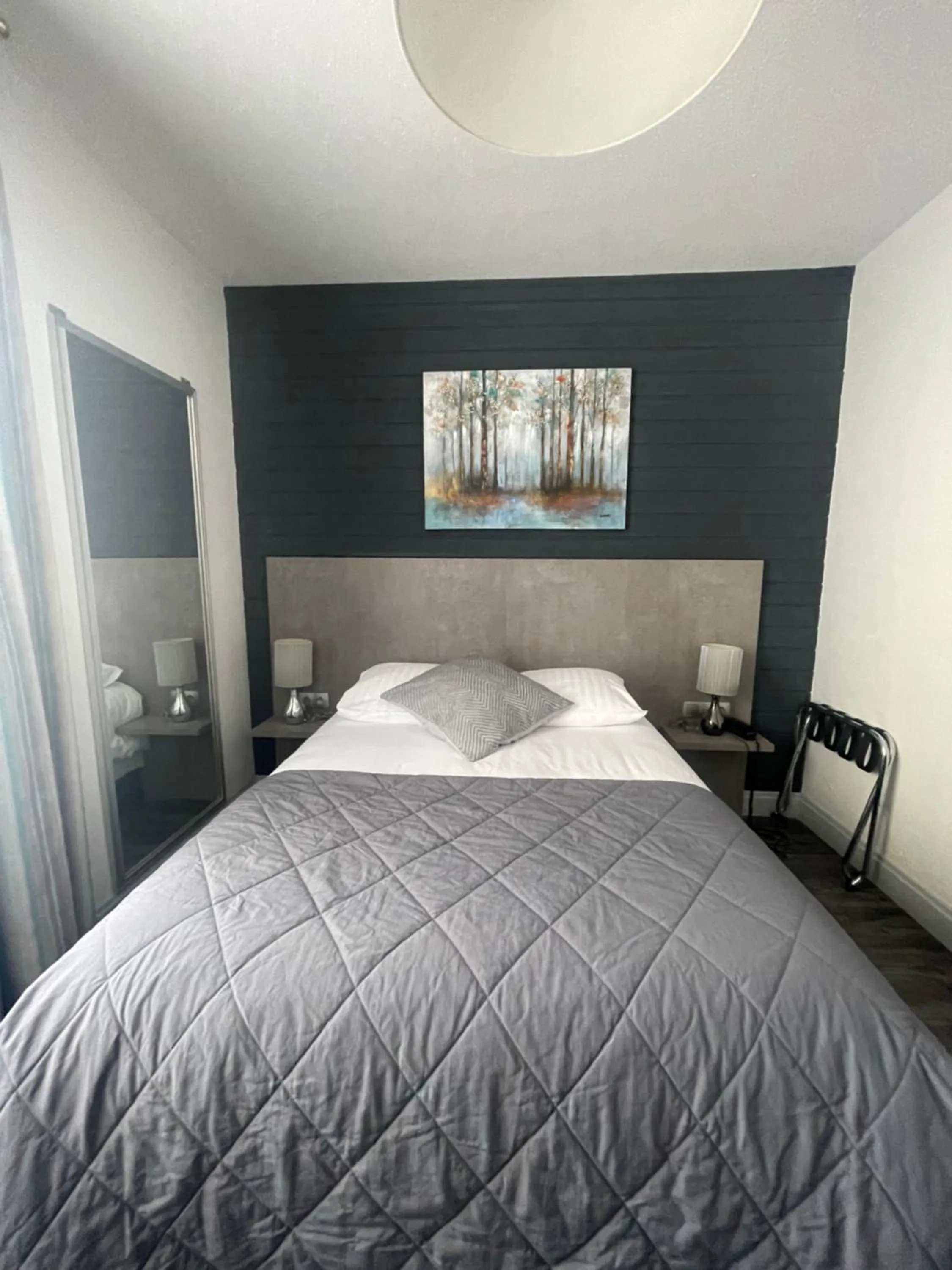 Bed in Hôtel La Réserve