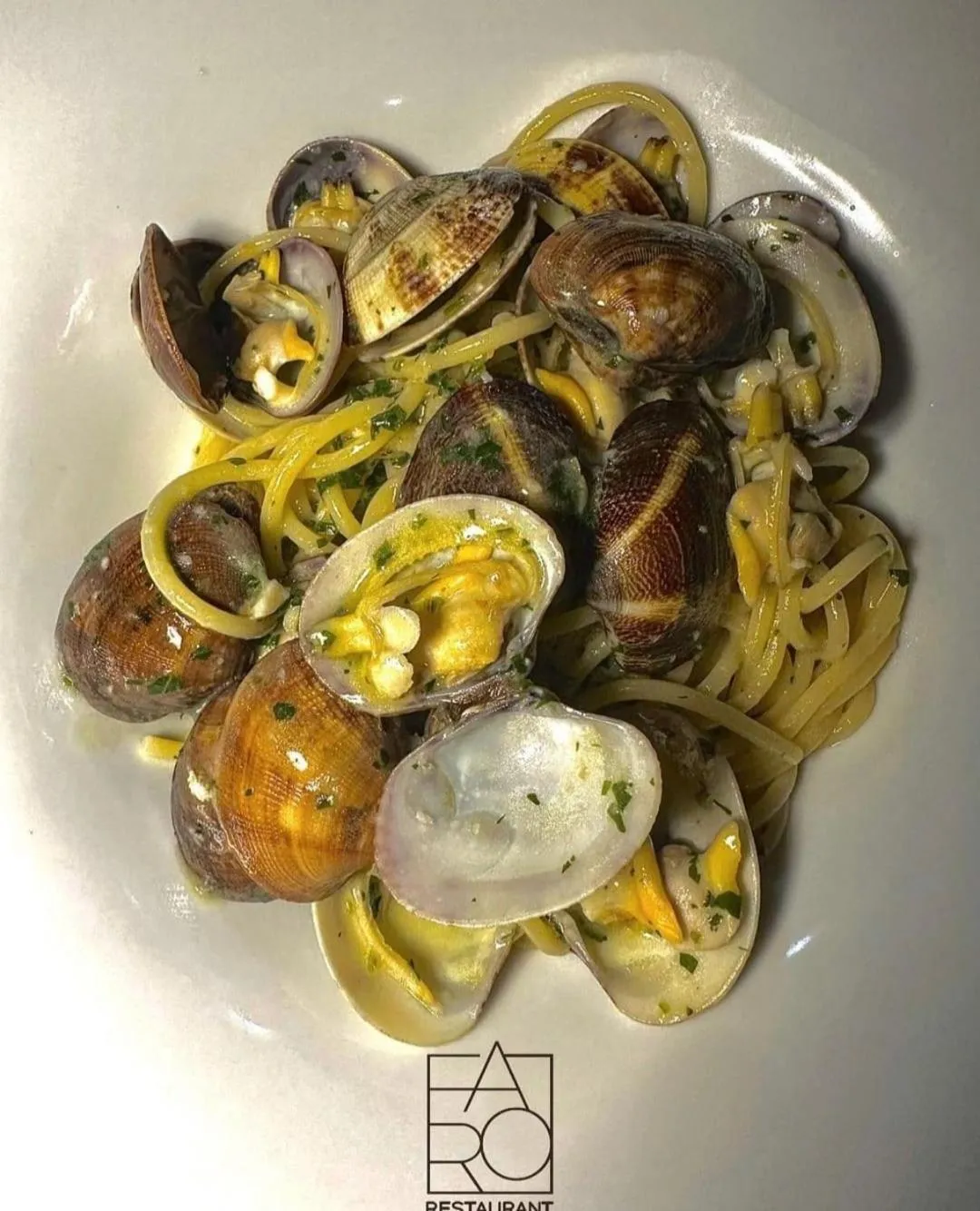 Restaurant/places to eat in Hotel Al Faro