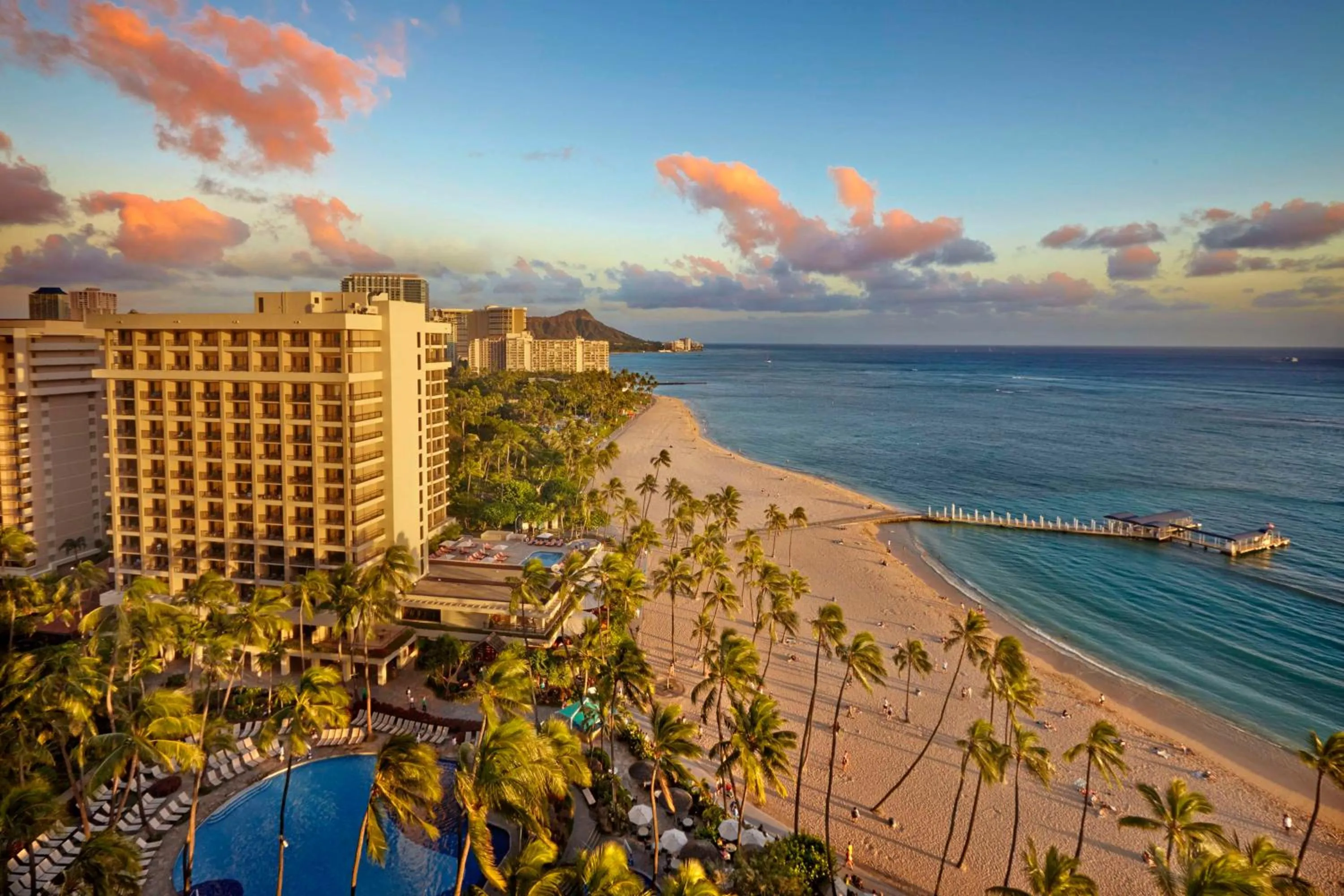 Property building in Hilton Hawaiian Village Waikiki Beach Resort