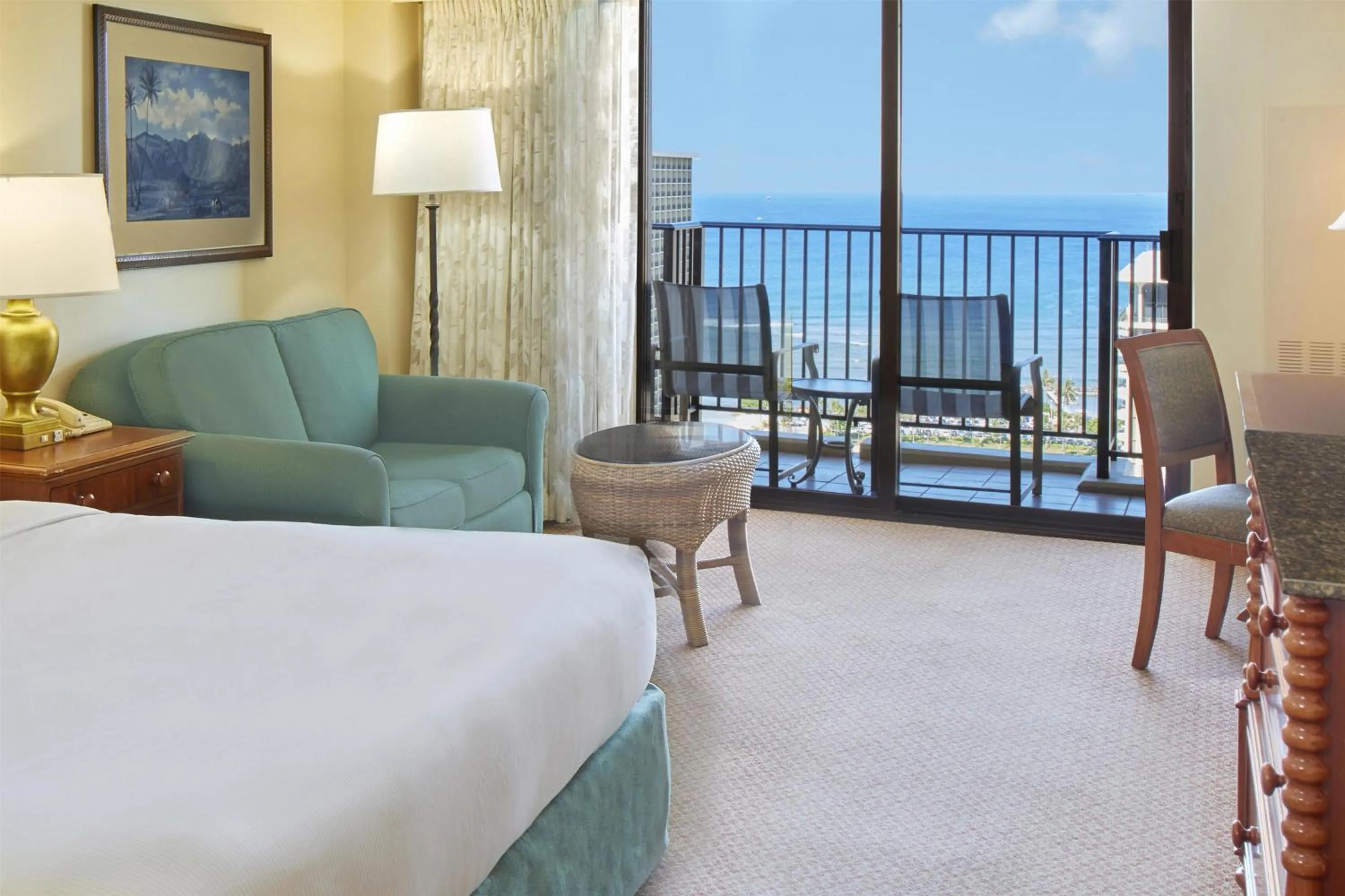 View (from property/room), Bed in Hilton Hawaiian Village Waikiki Beach Resort