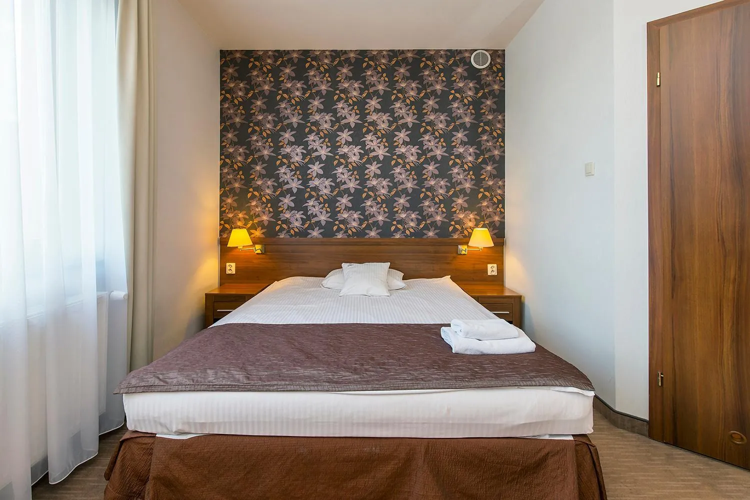 Bed in Hotel Esperanto