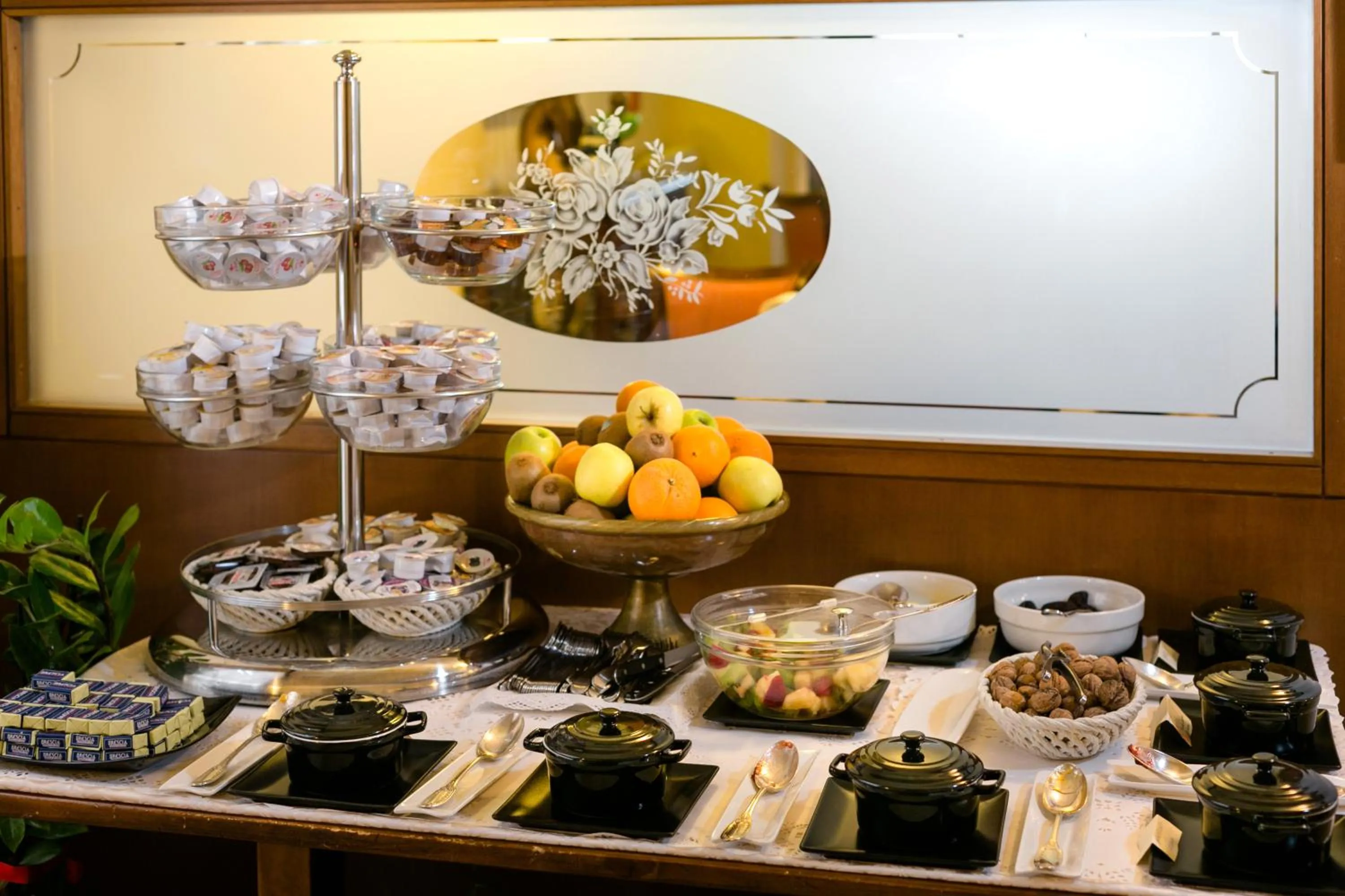 Continental breakfast in Hotel Pace