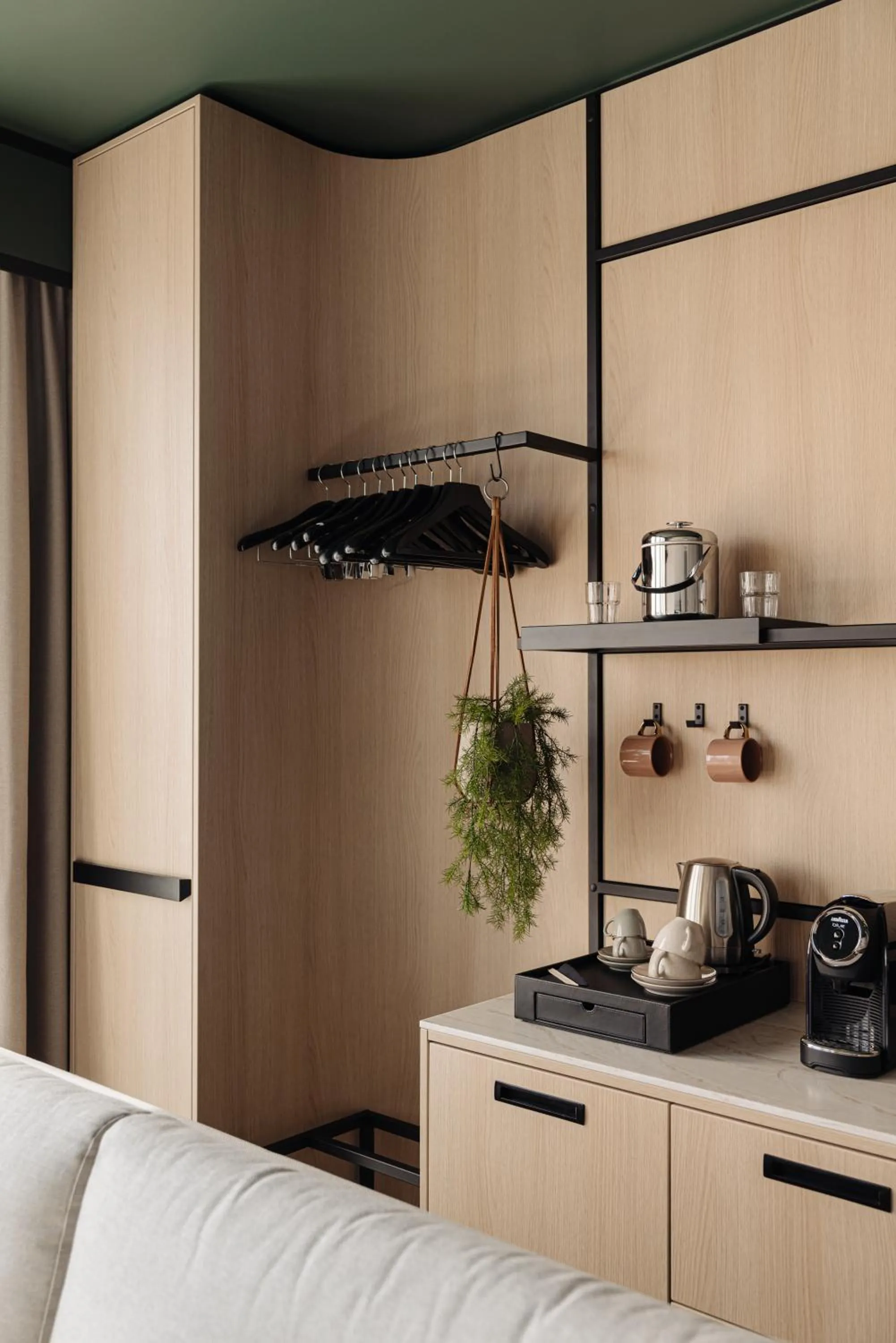 Coffee/tea facilities in DoubleTree by Hilton Amsterdam Centraal Station