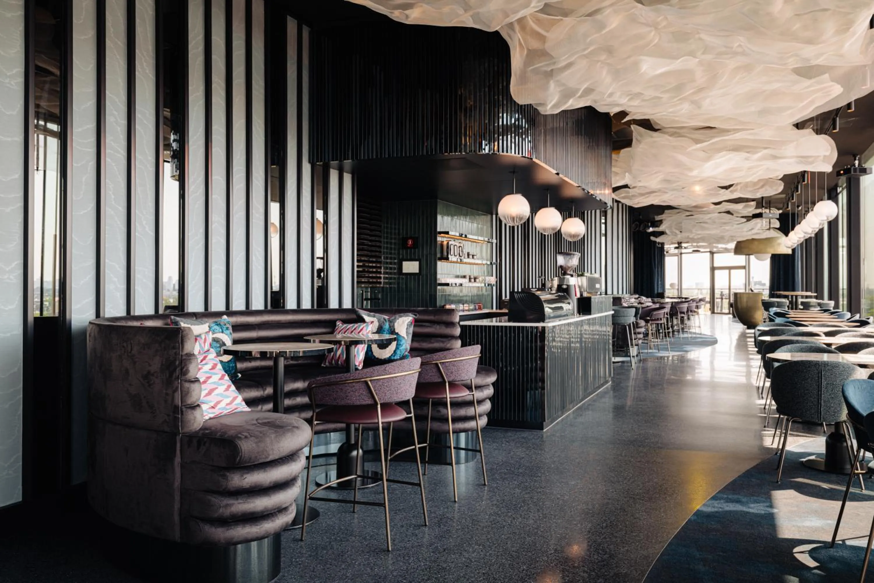 Restaurant/places to eat in DoubleTree by Hilton Amsterdam Centraal Station