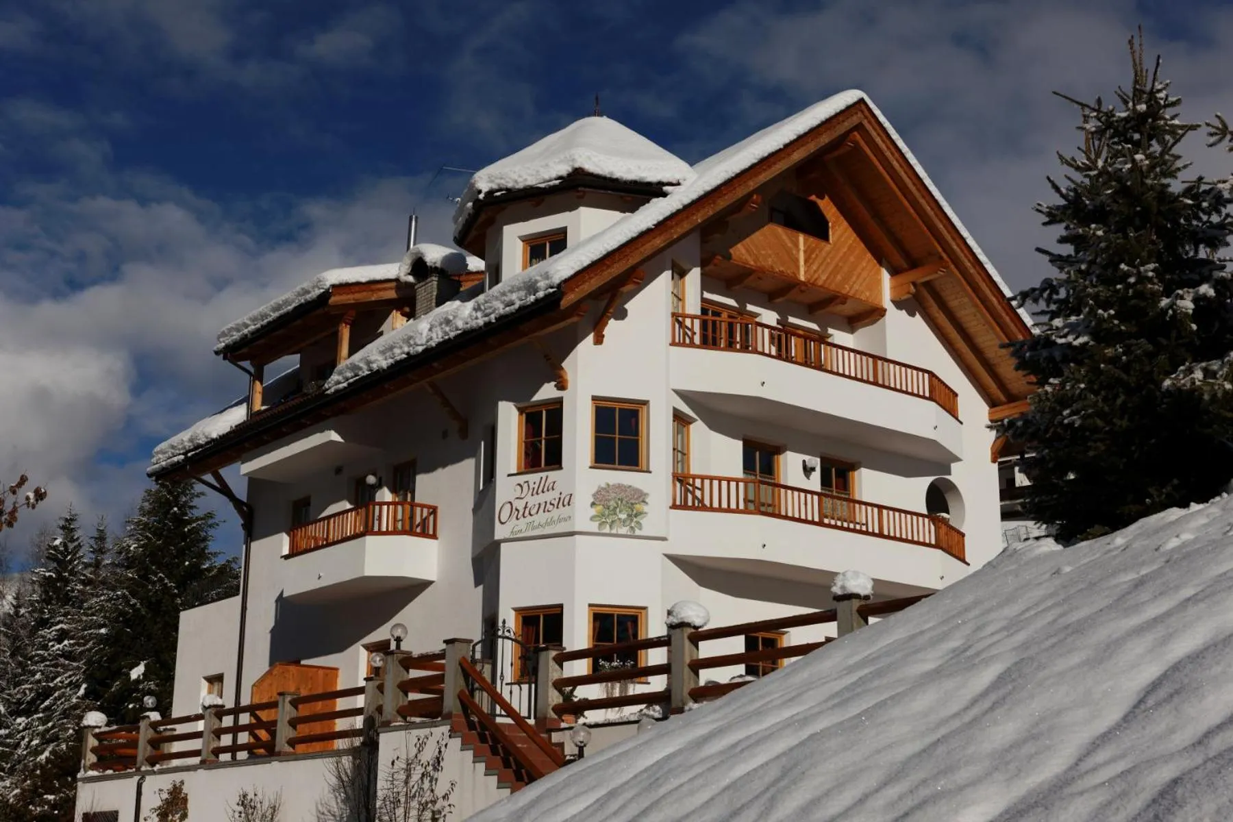 Property building in Villa Ortensia