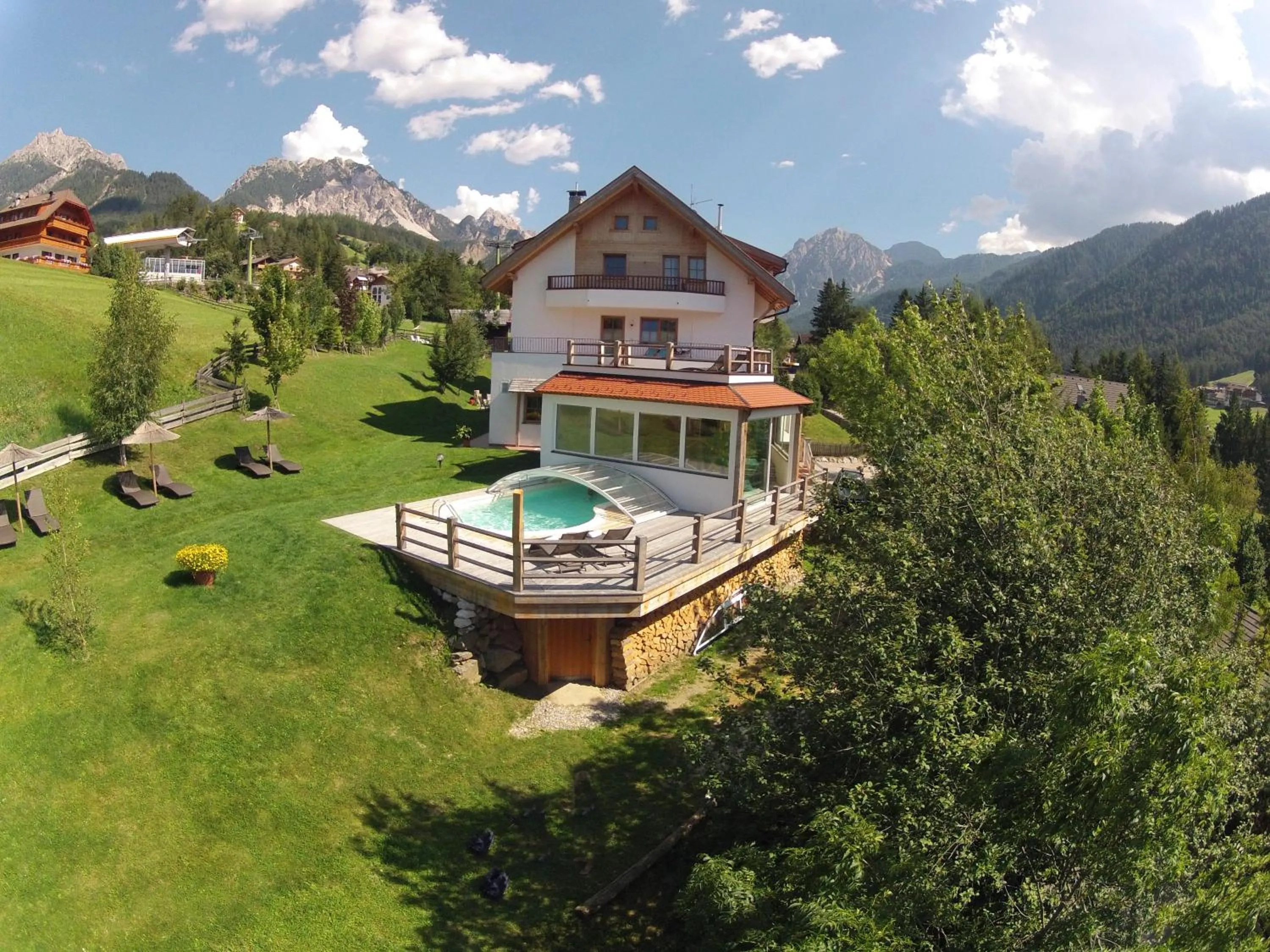 Property building in Villa Ortensia