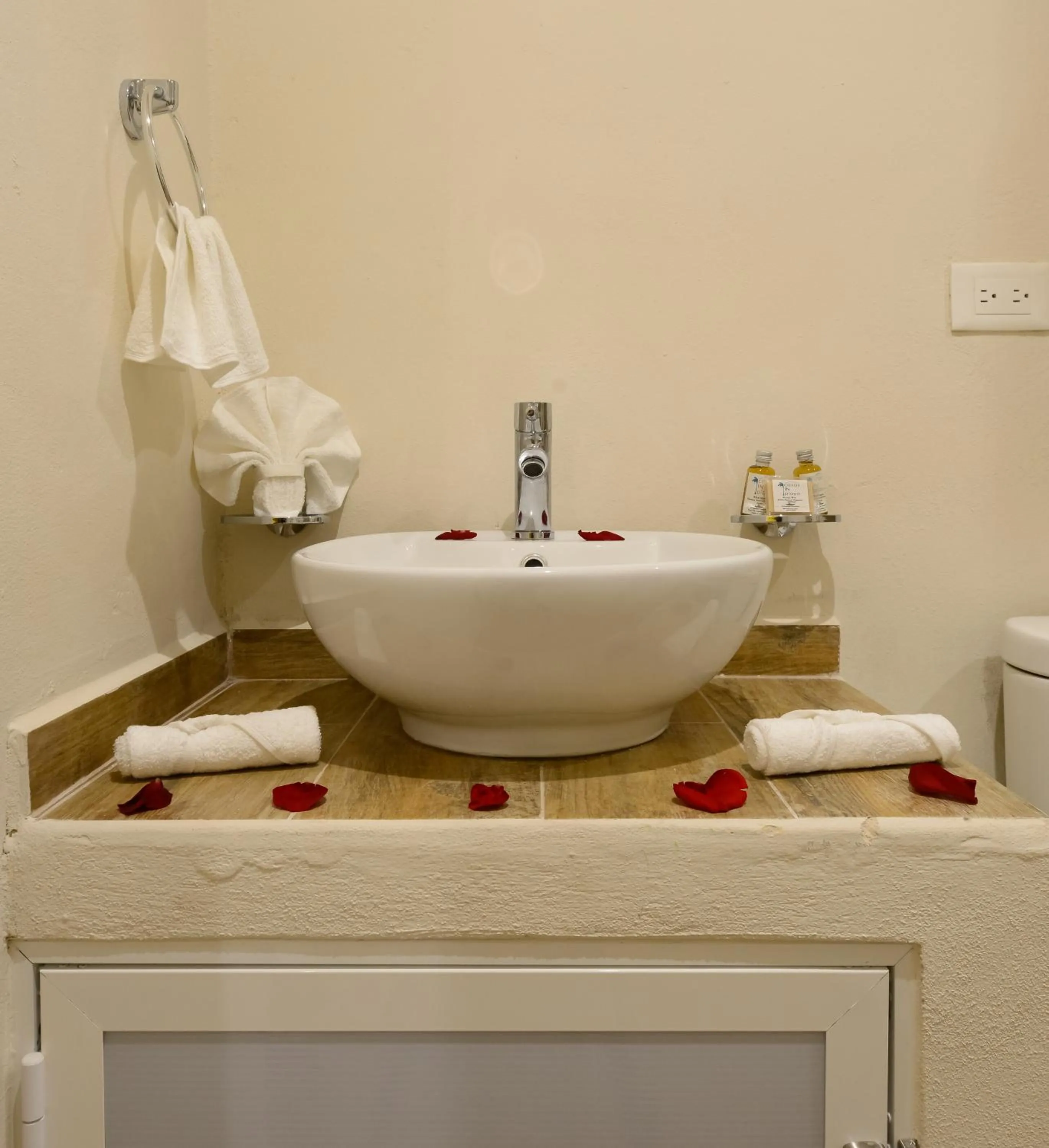 Shower in Condo Casa del Arbol