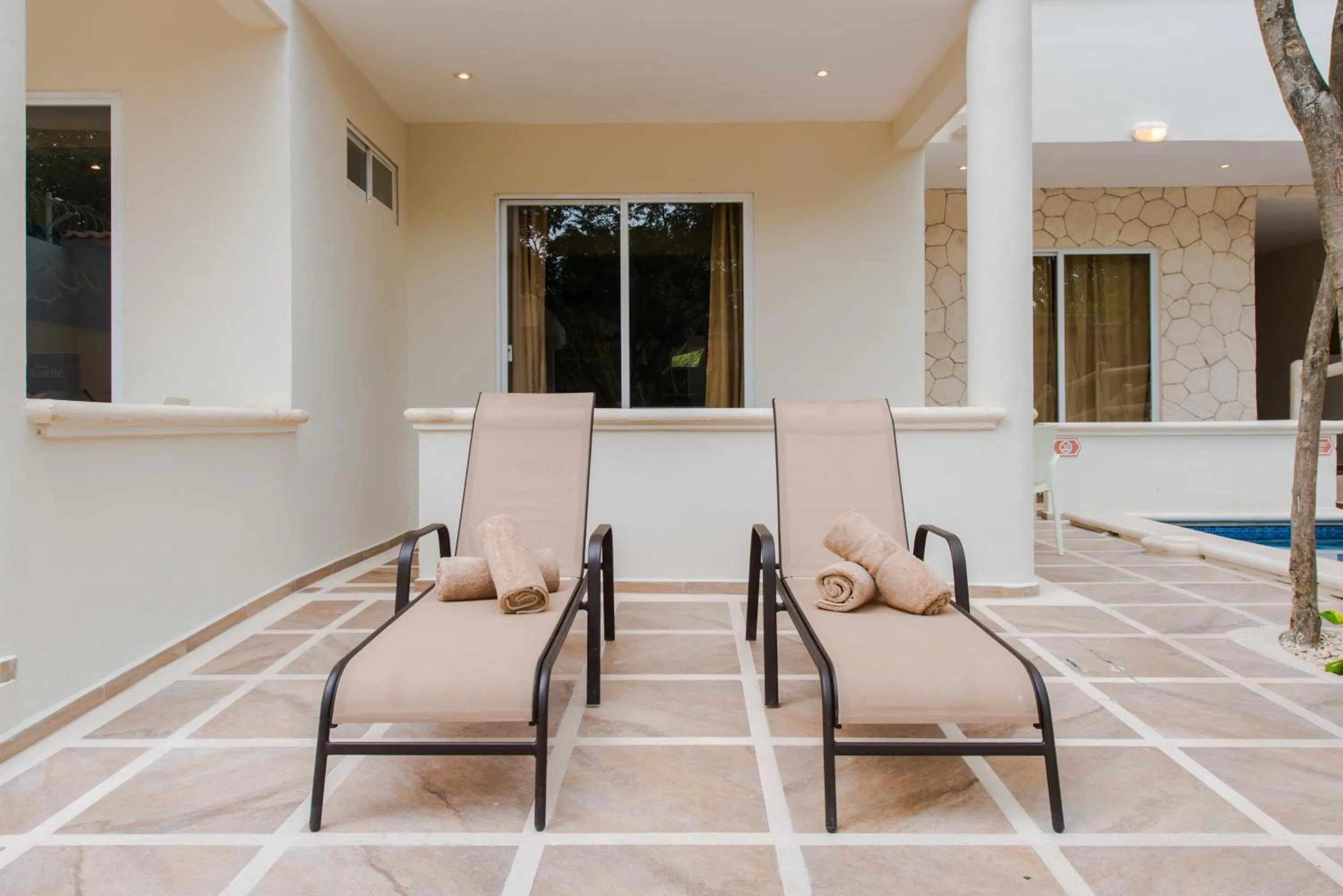 Living room in Condo Casa del Arbol
