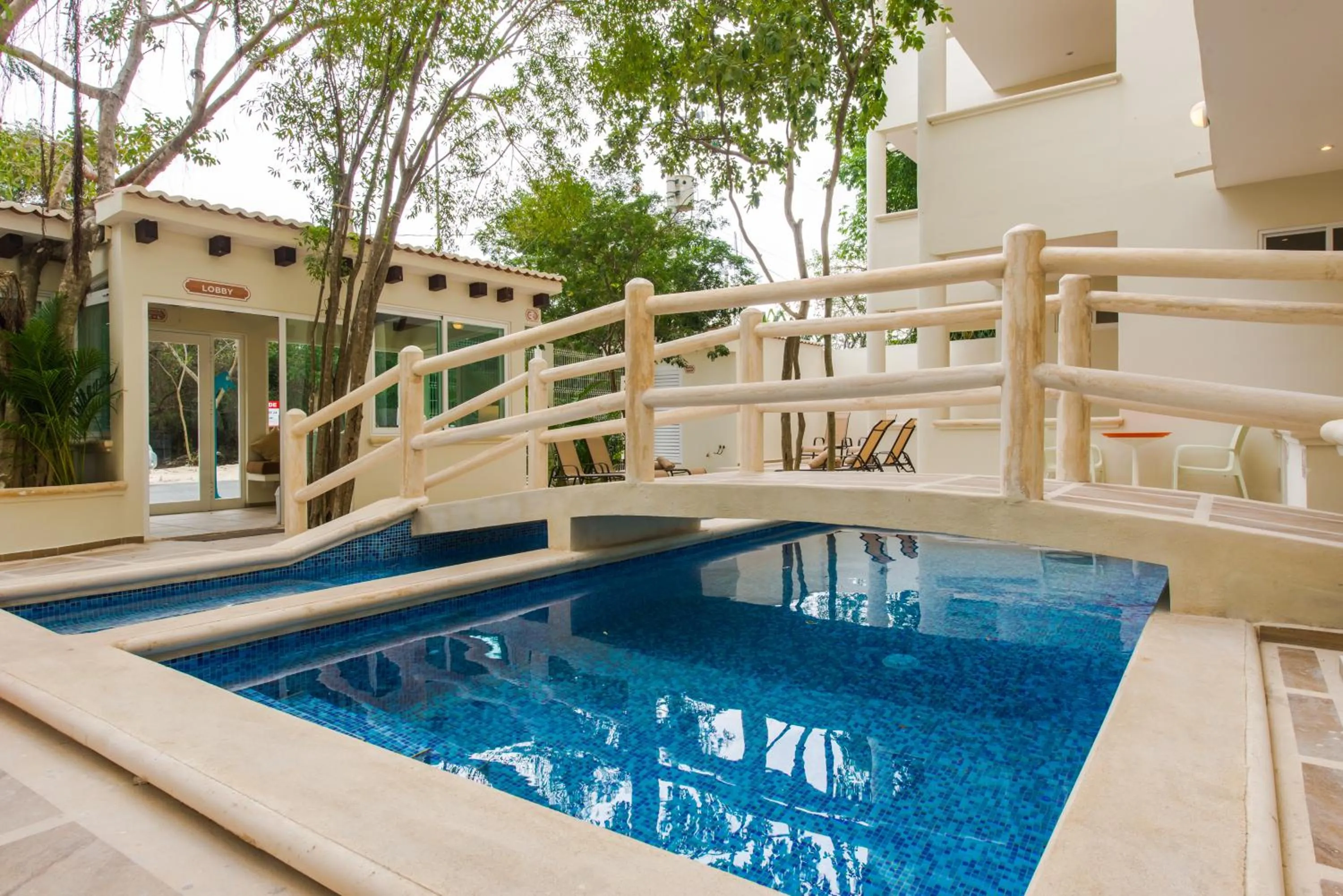 Swimming pool in Condo Casa del Arbol
