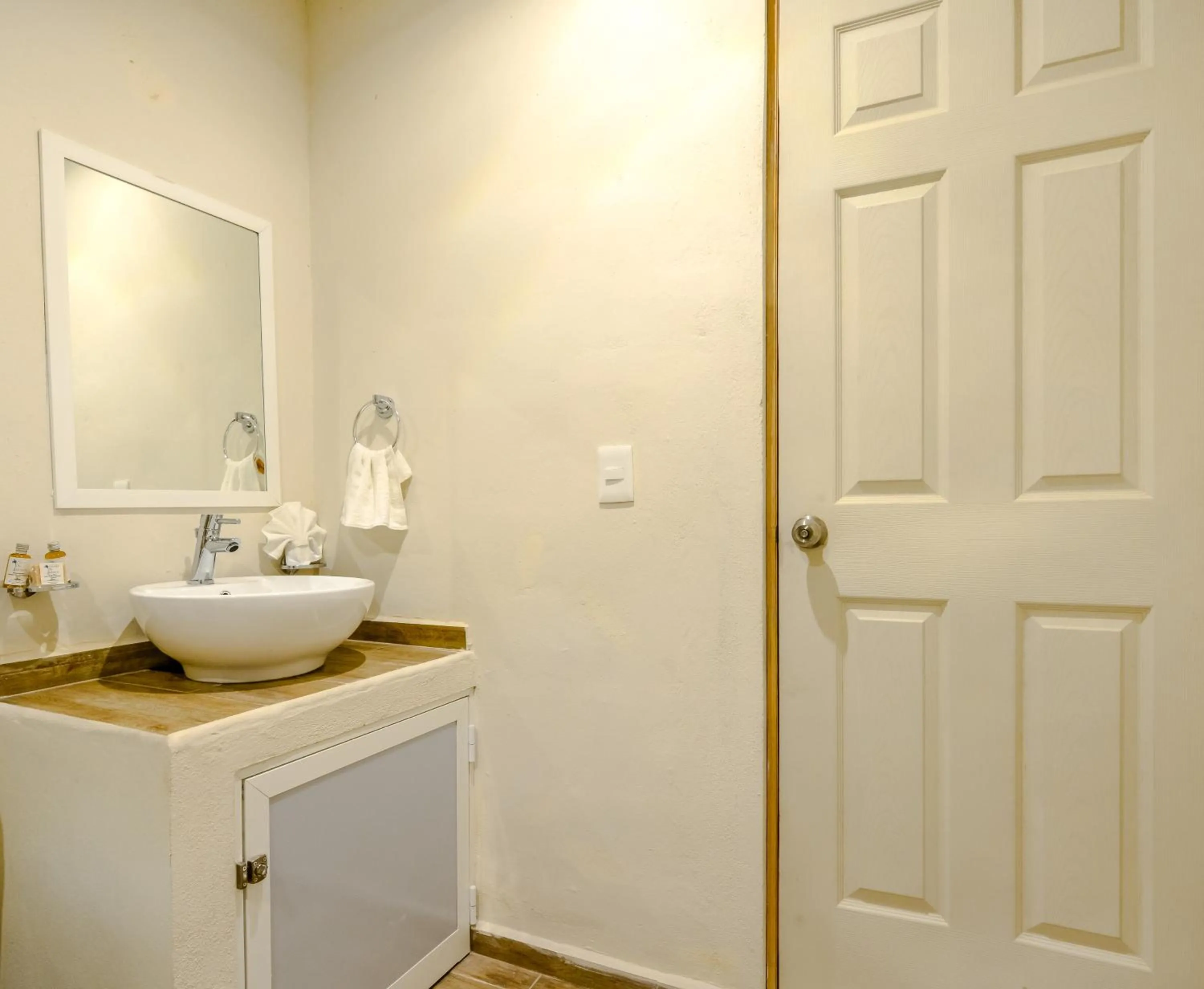 Shower in Condo Casa del Arbol