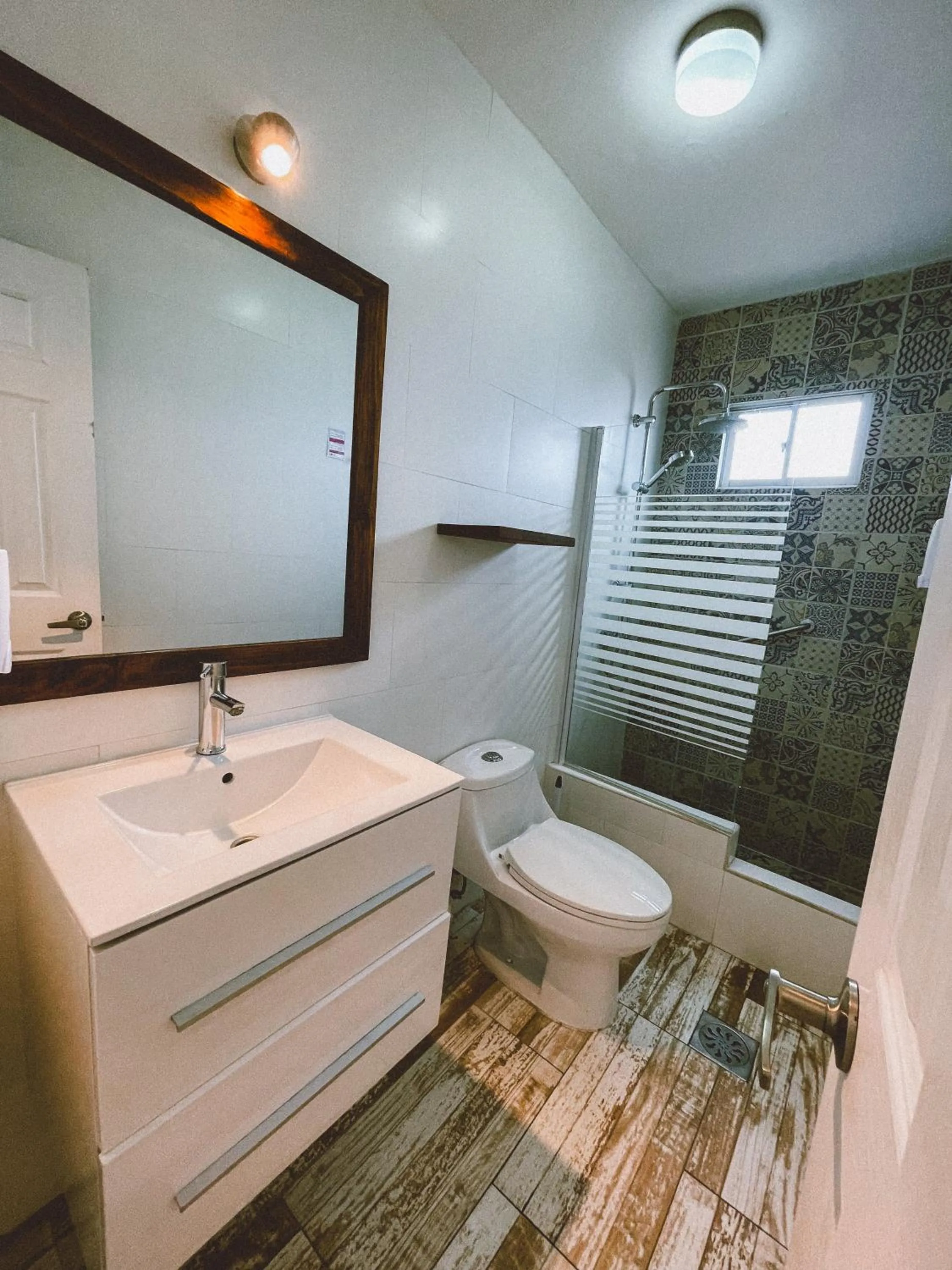 Bathroom in Hotel Avenida en Arica