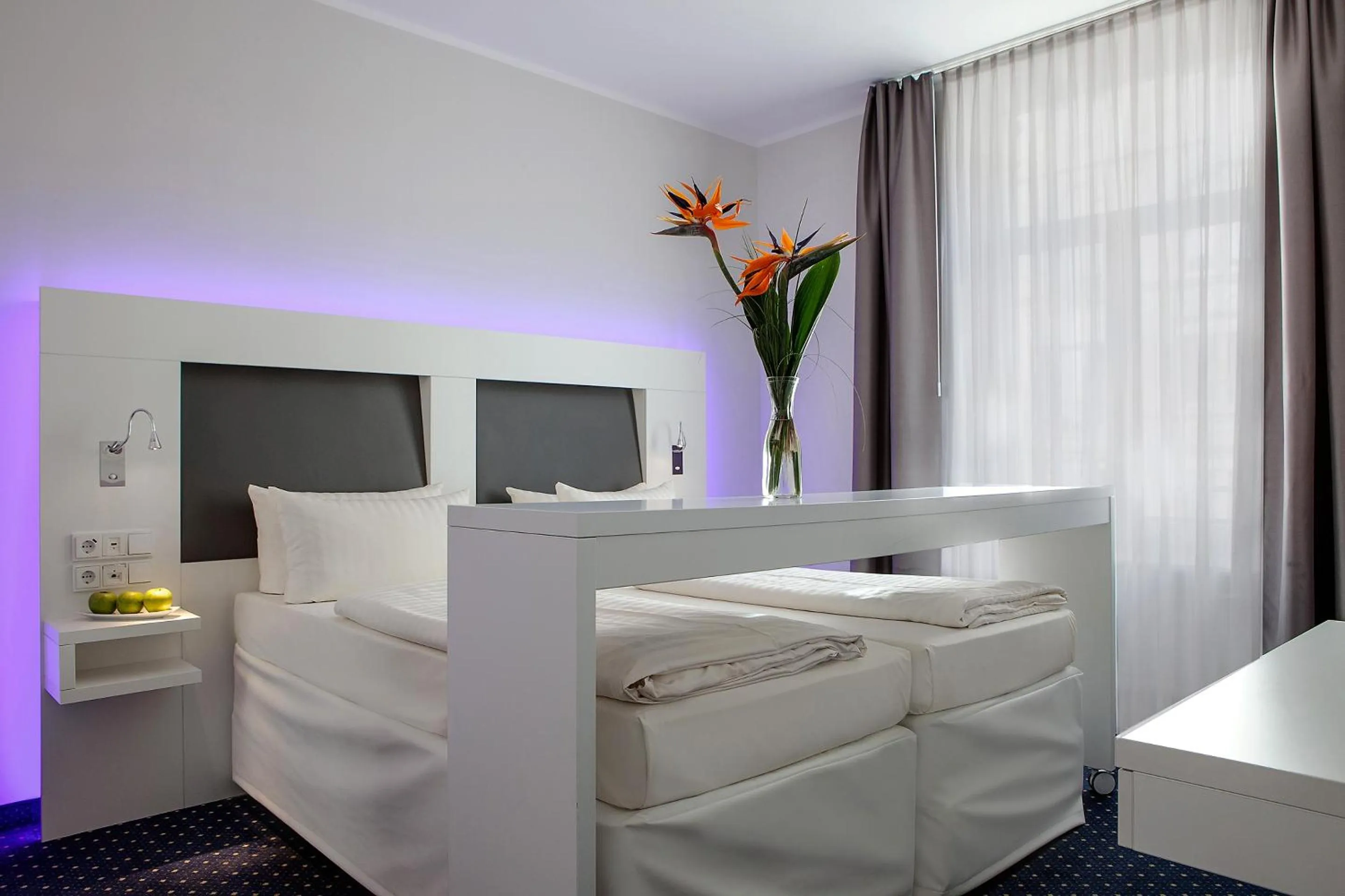 Bed in Grand Hotel Downtown