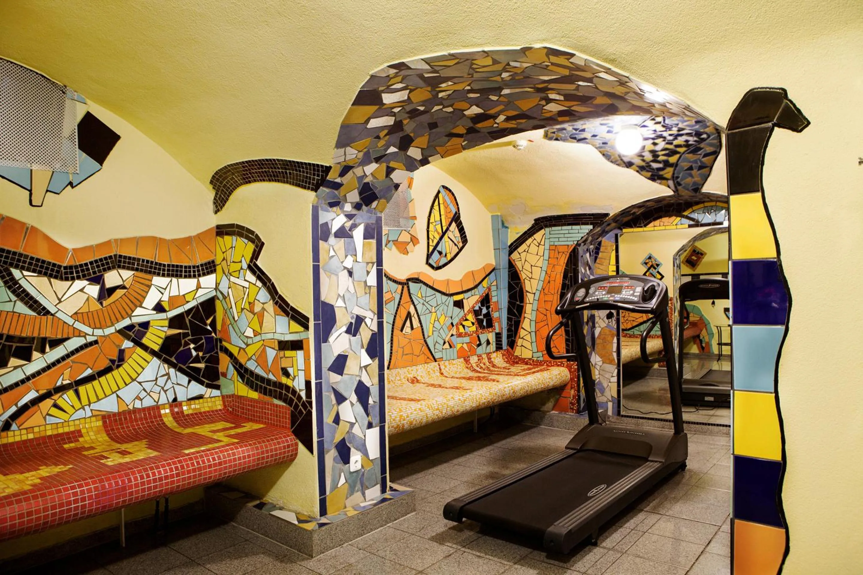 Bed in Grand Hotel Downtown