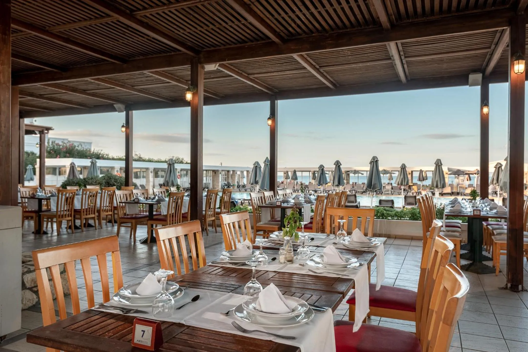 Restaurant/places to eat in Annabelle Beach Resort