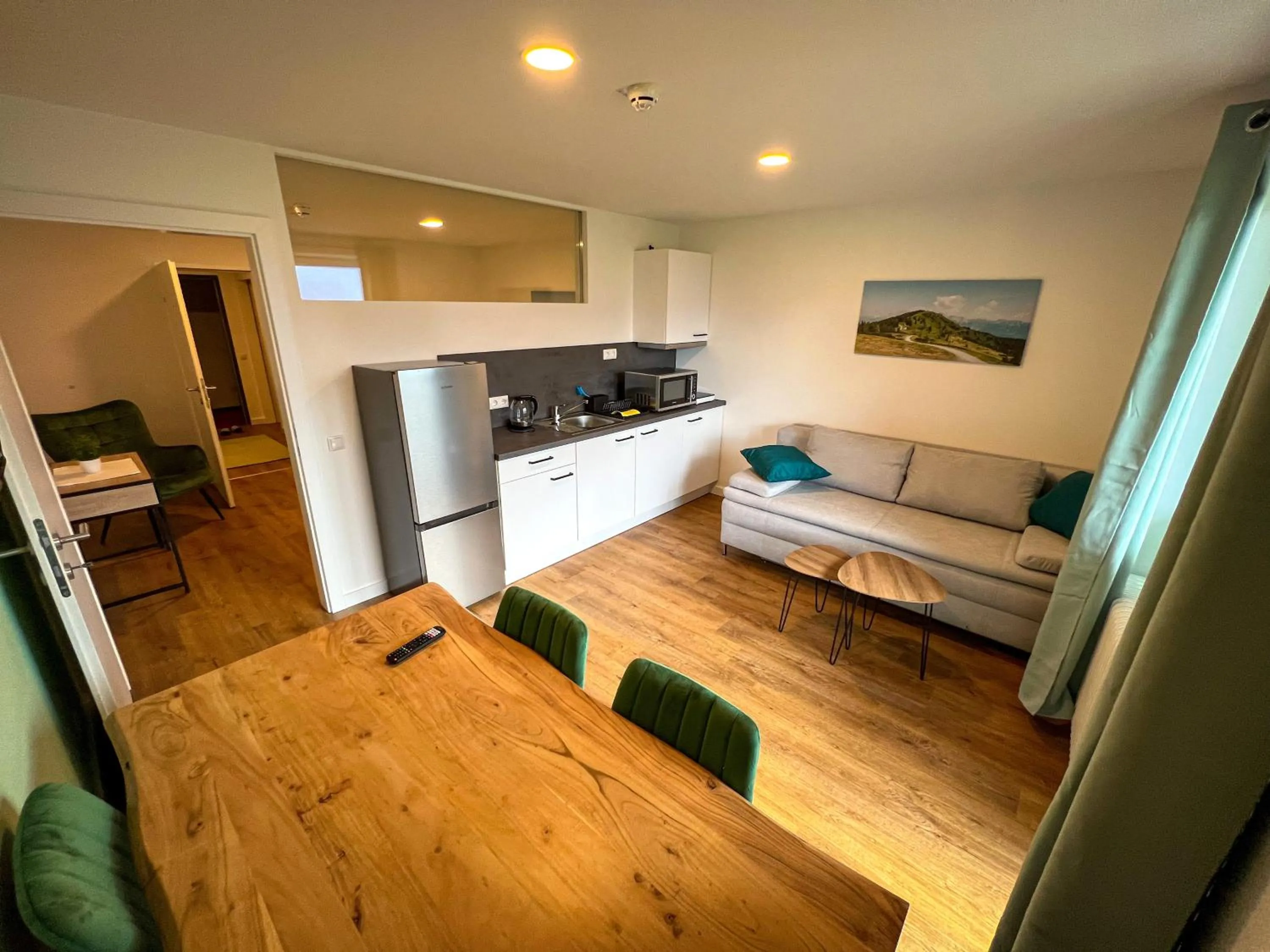 TV and multimedia in Mountain Hotel & Hostel