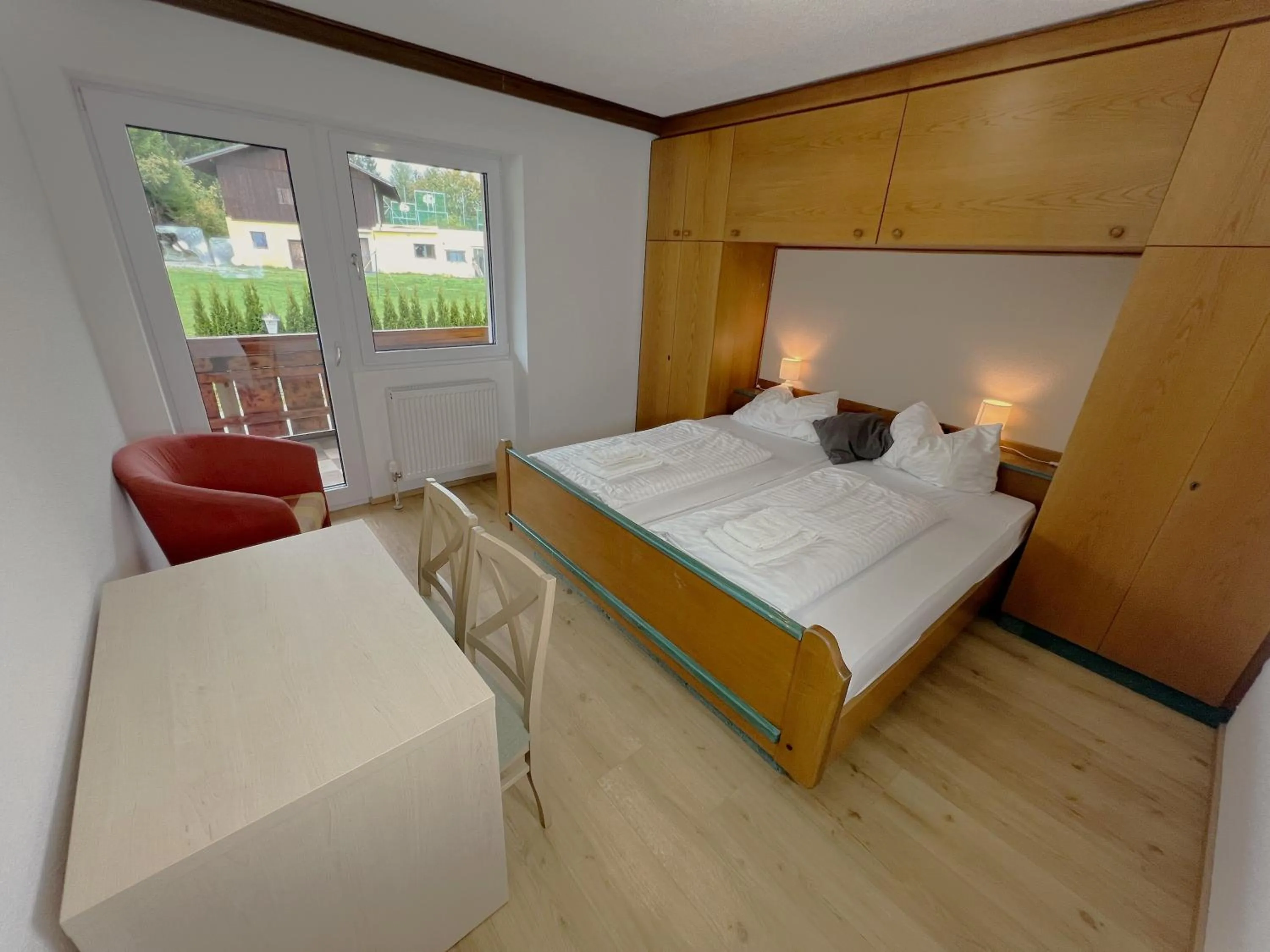 room service, Bed in Mountain Hotel & Hostel